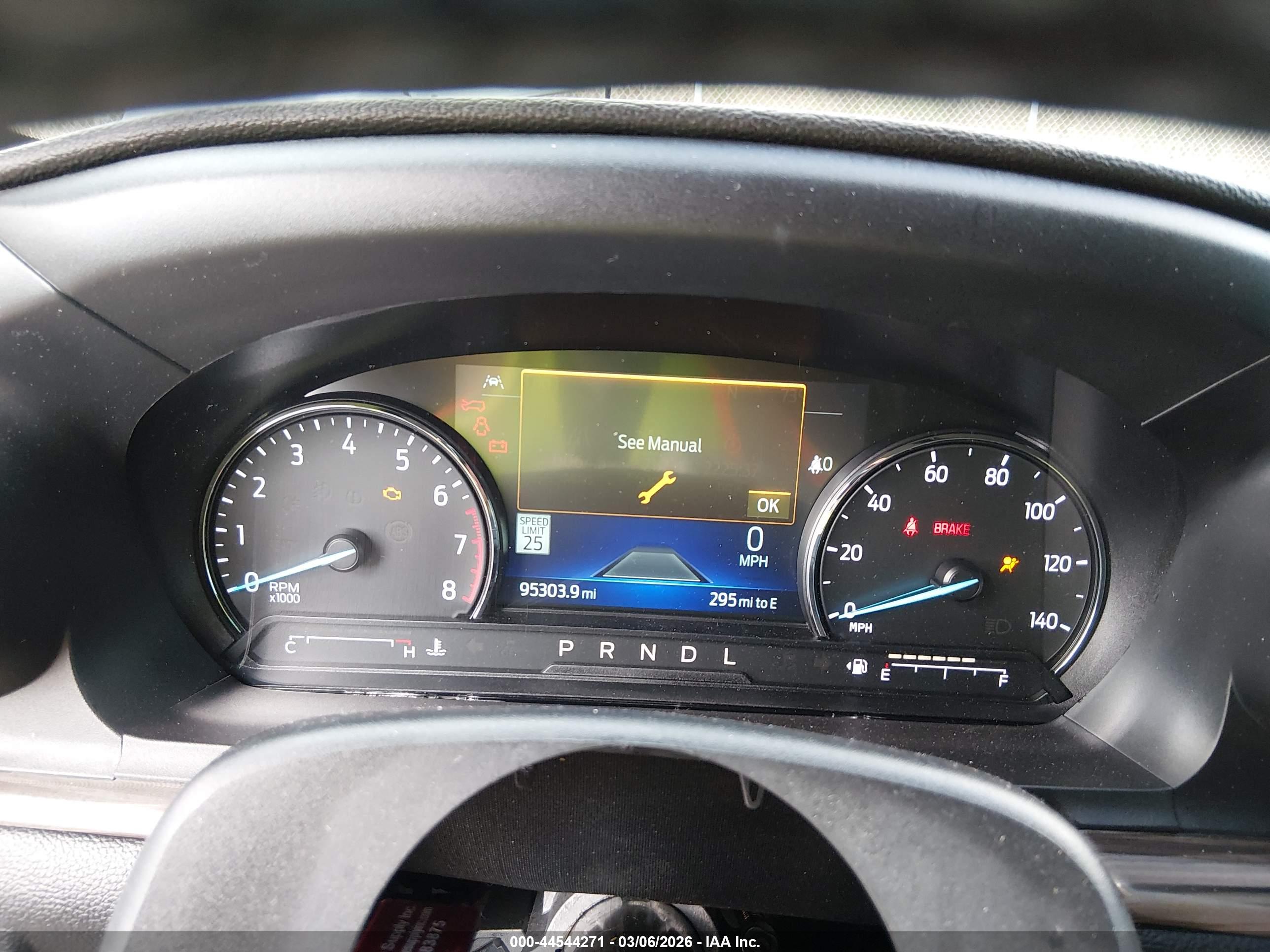 FORD EXPLORER image 7