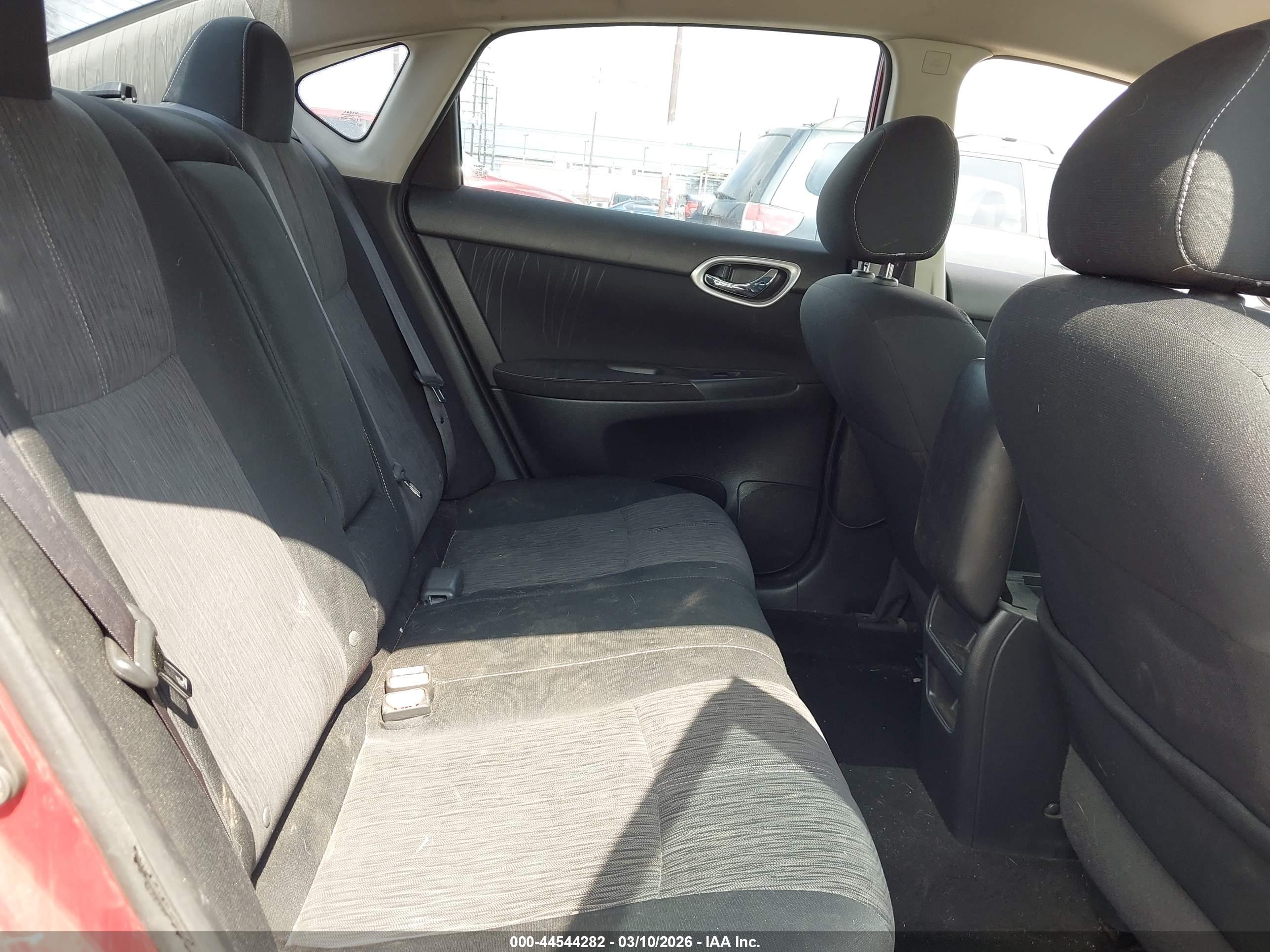 NISSAN SENTRA image 8