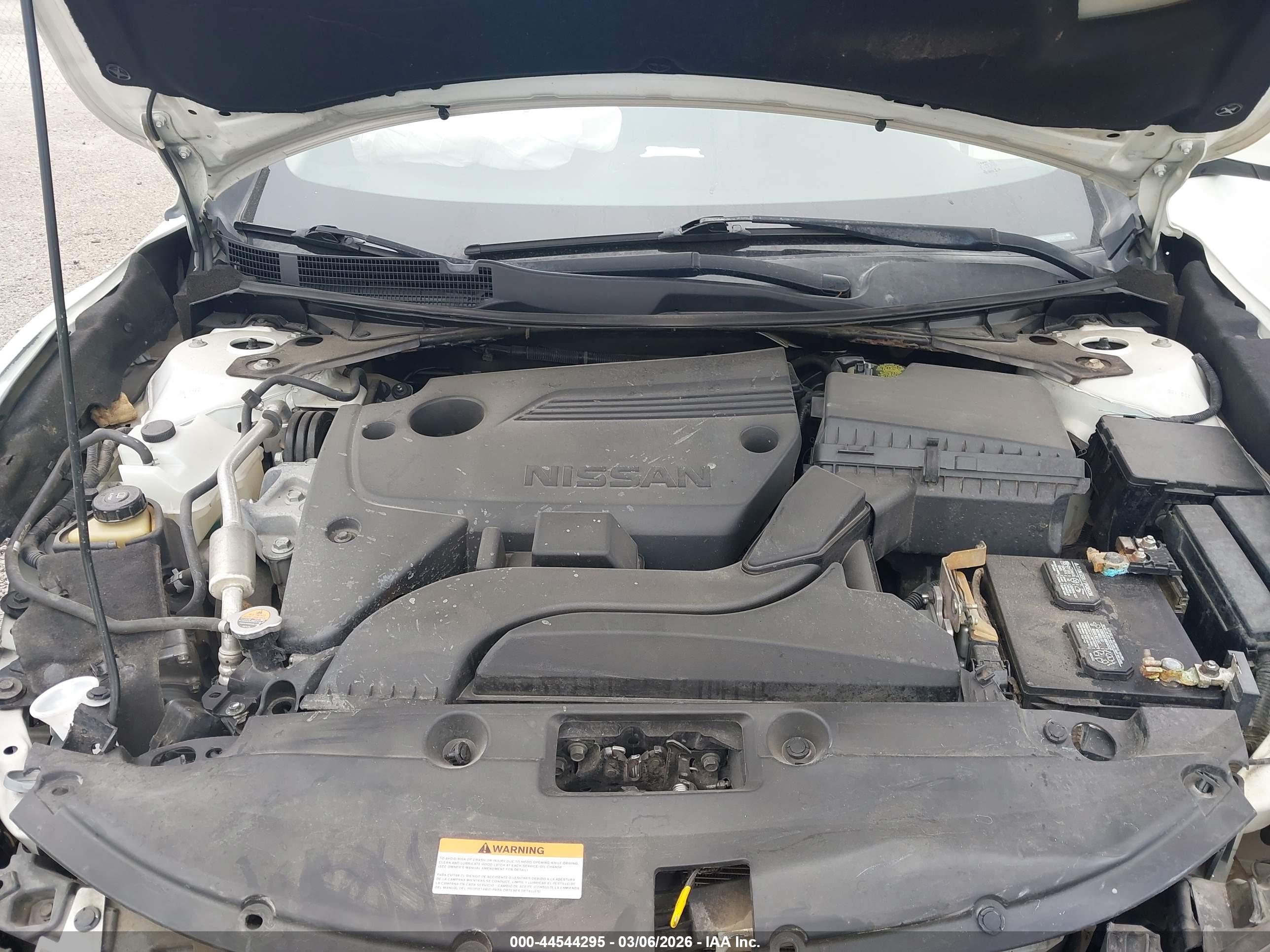 NISSAN ALTIMA image 10