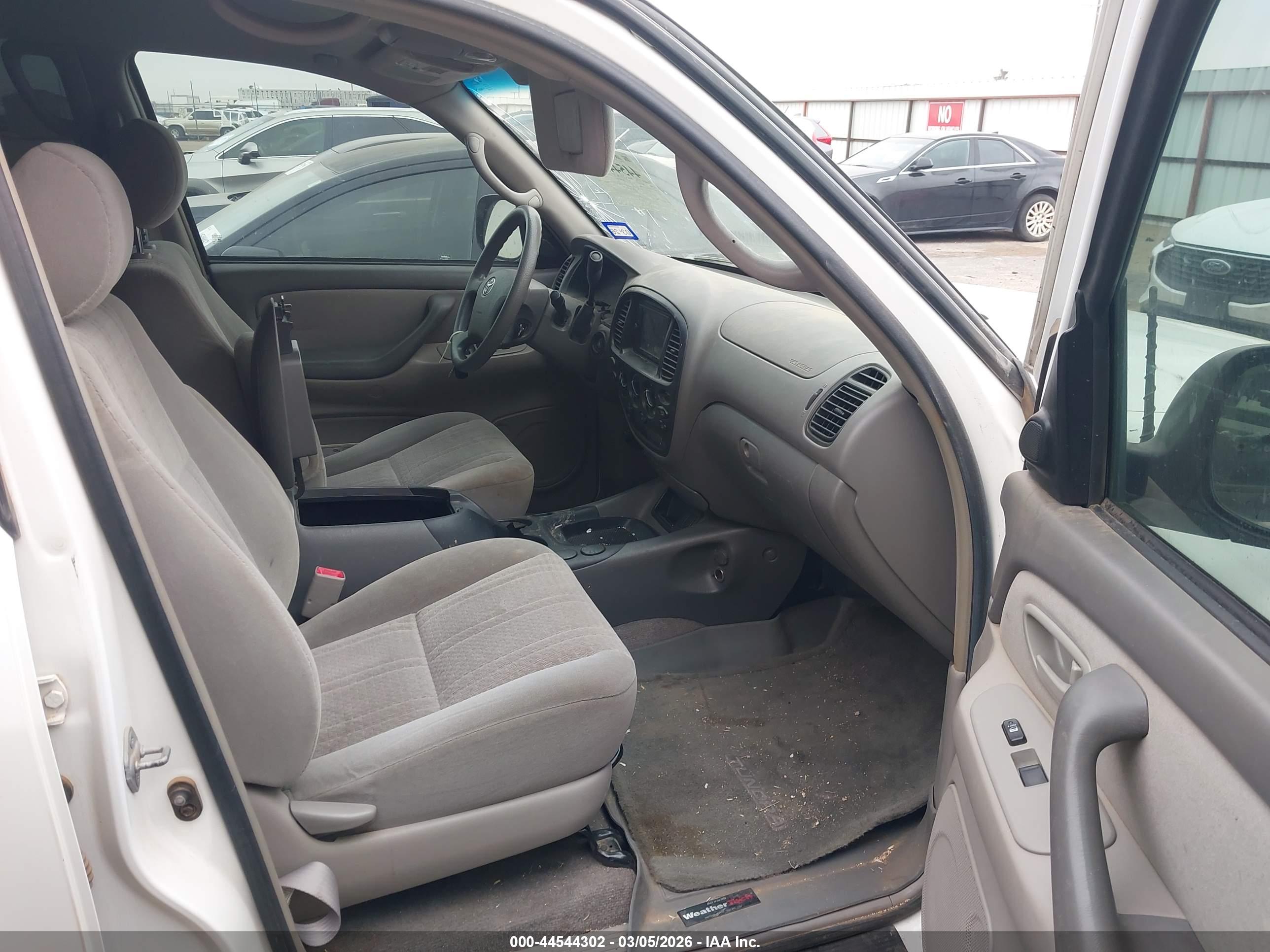 TOYOTA TUNDRA image 5