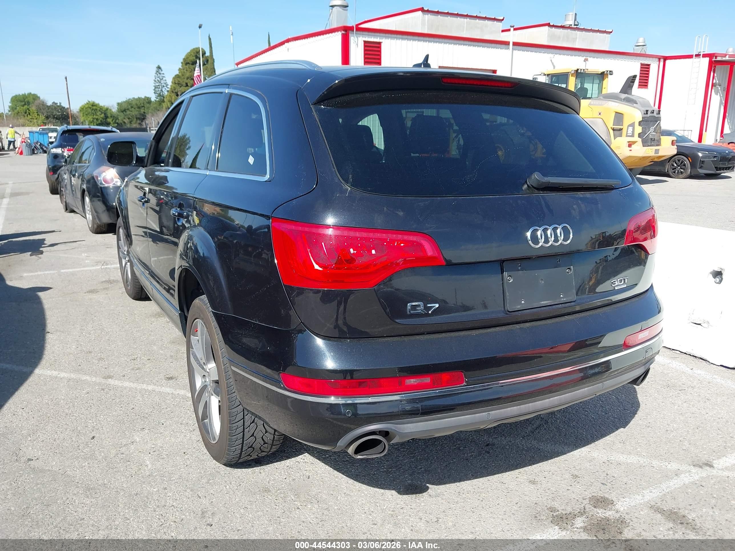 AUDI Q7 image 3