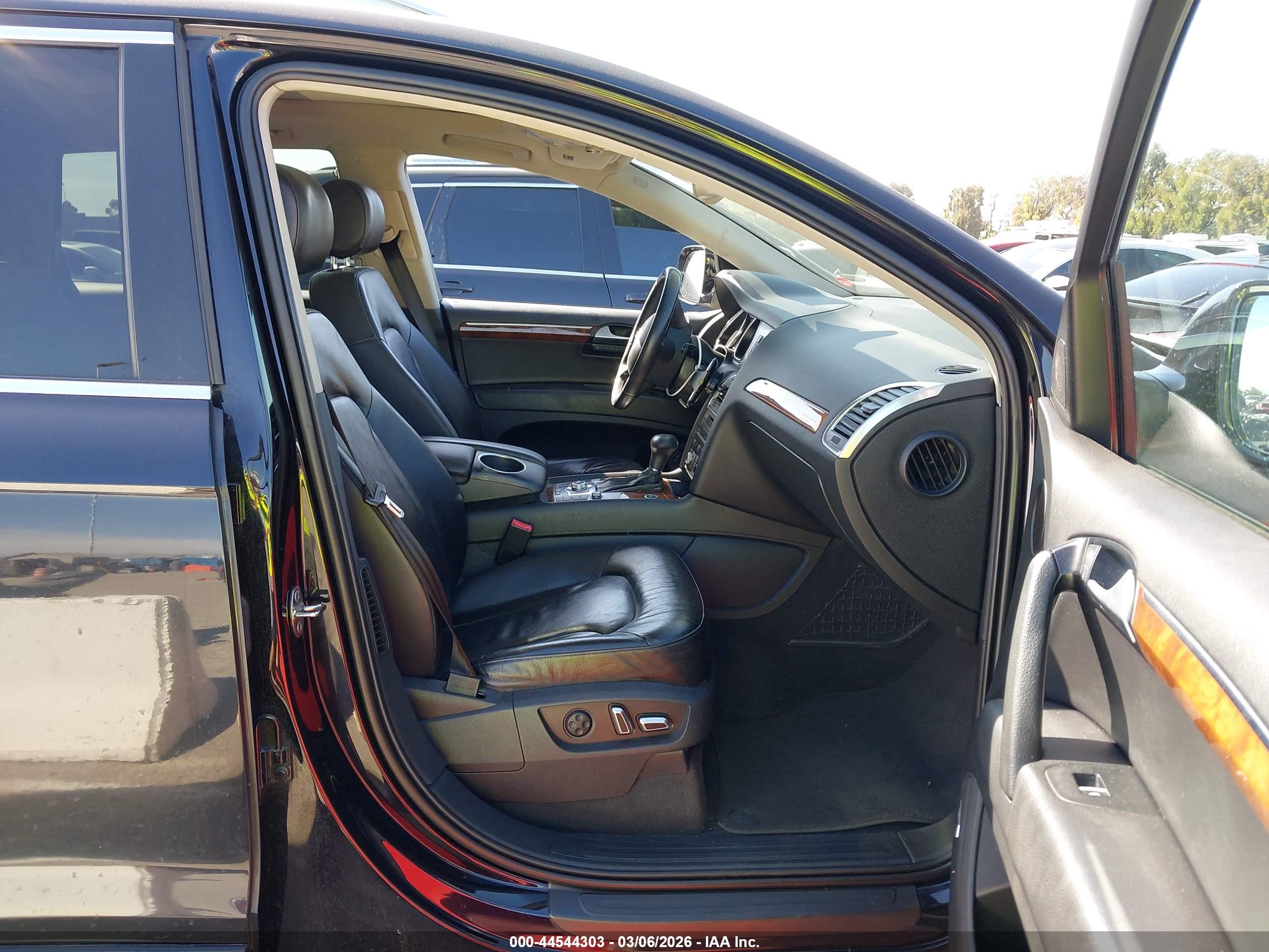 AUDI Q7 image 5