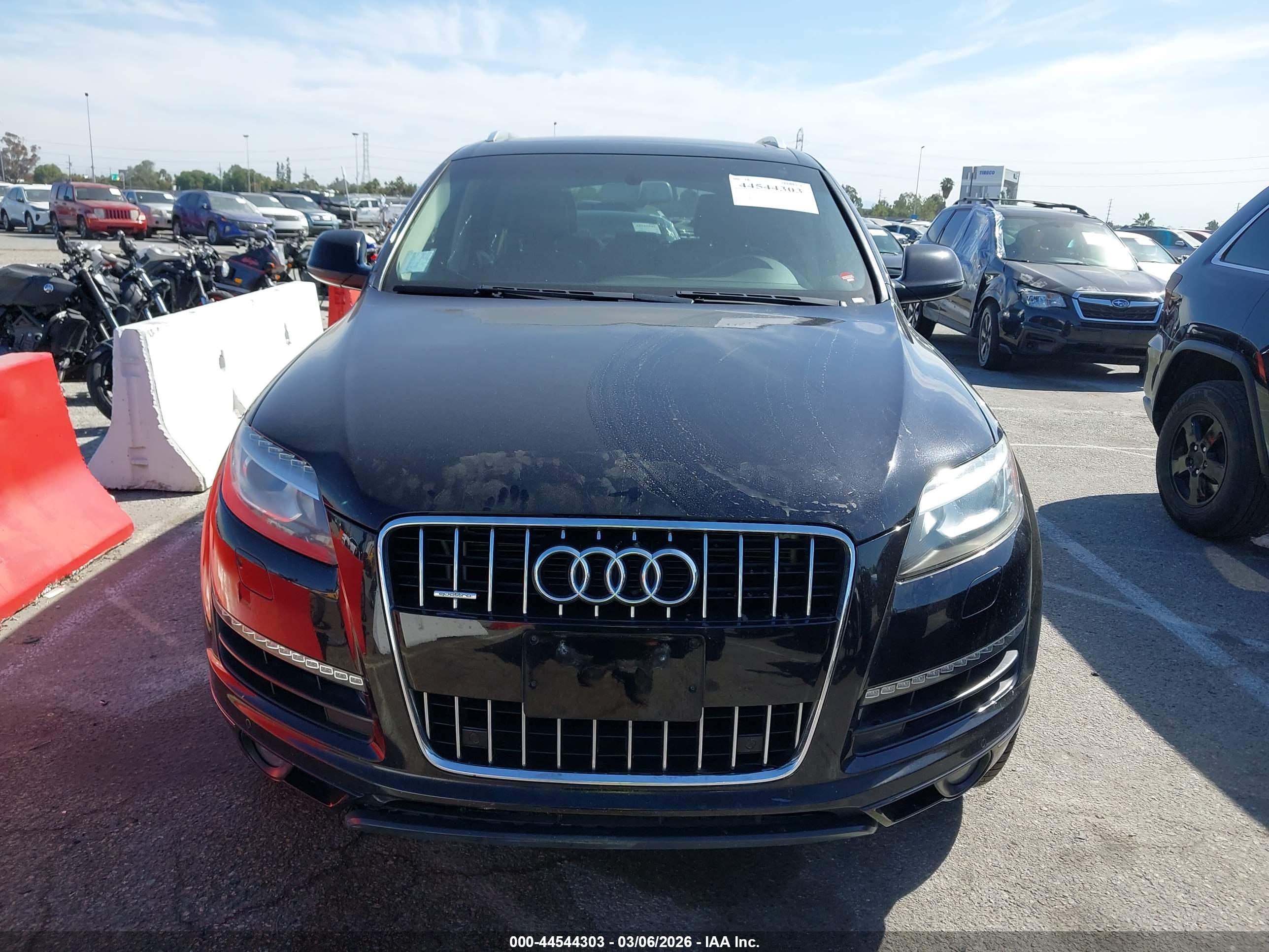 AUDI Q7 image 6