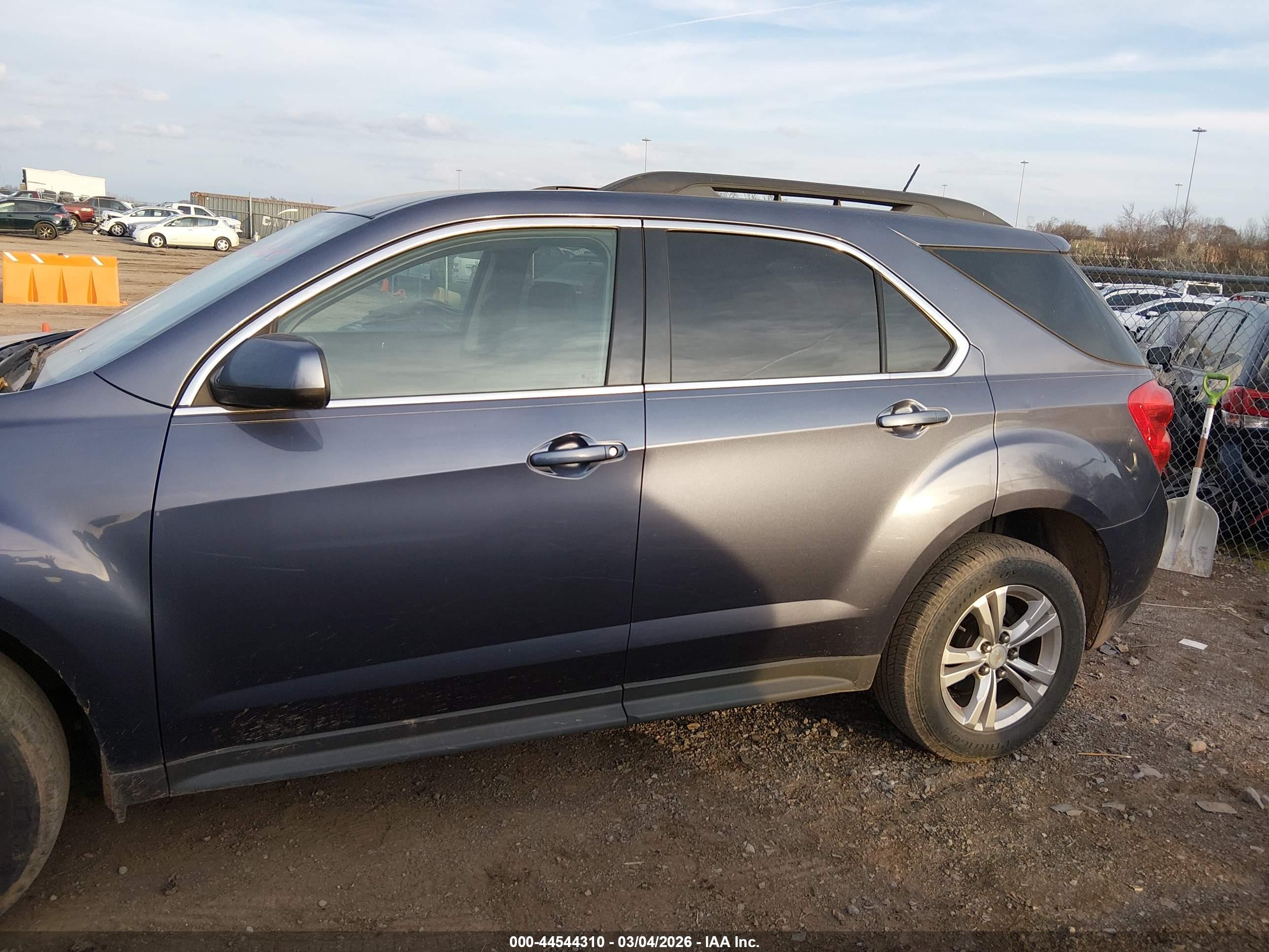 CHEVROLET EQUINOX image 6