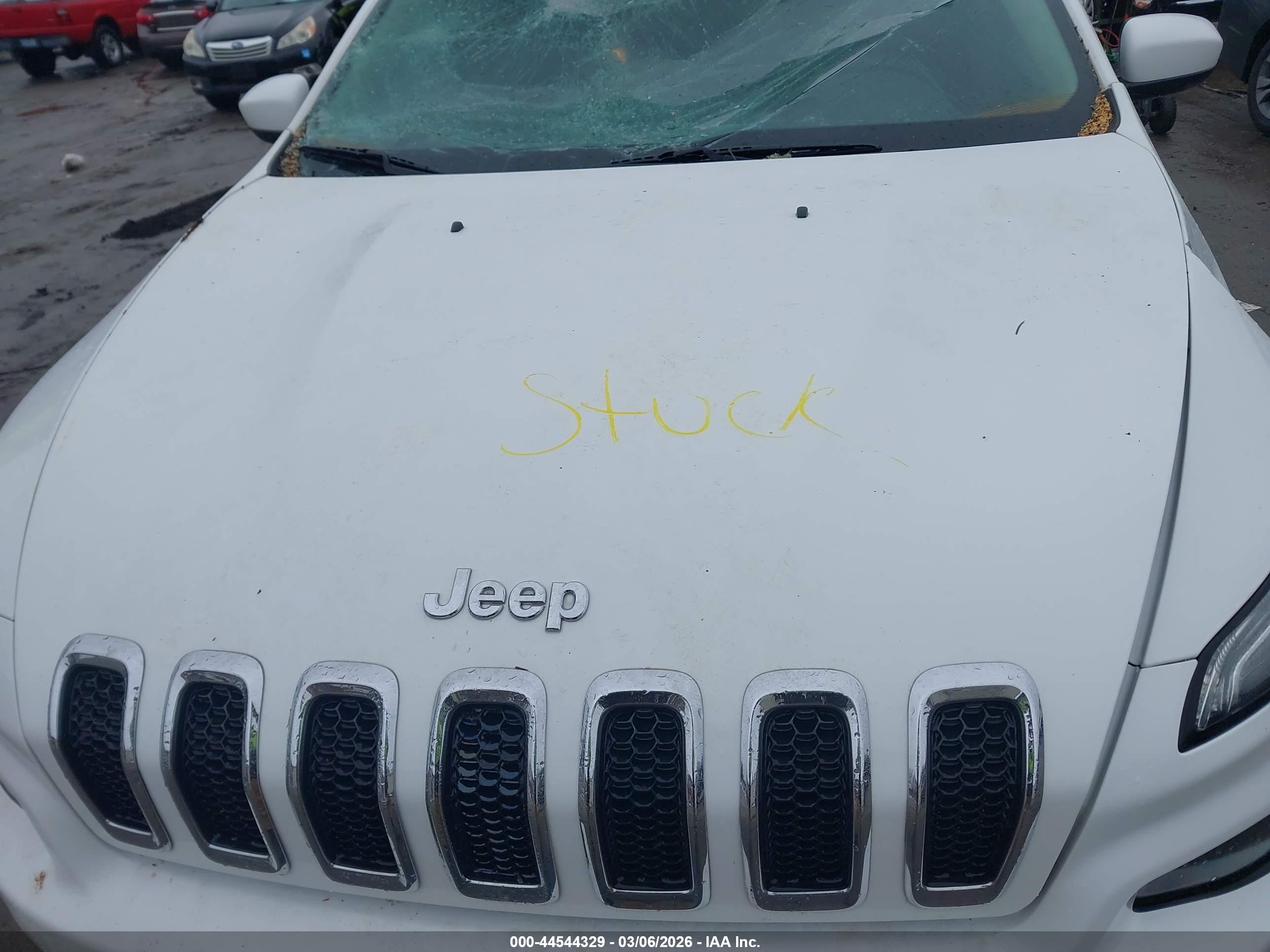 JEEP CHEROKEE image 10