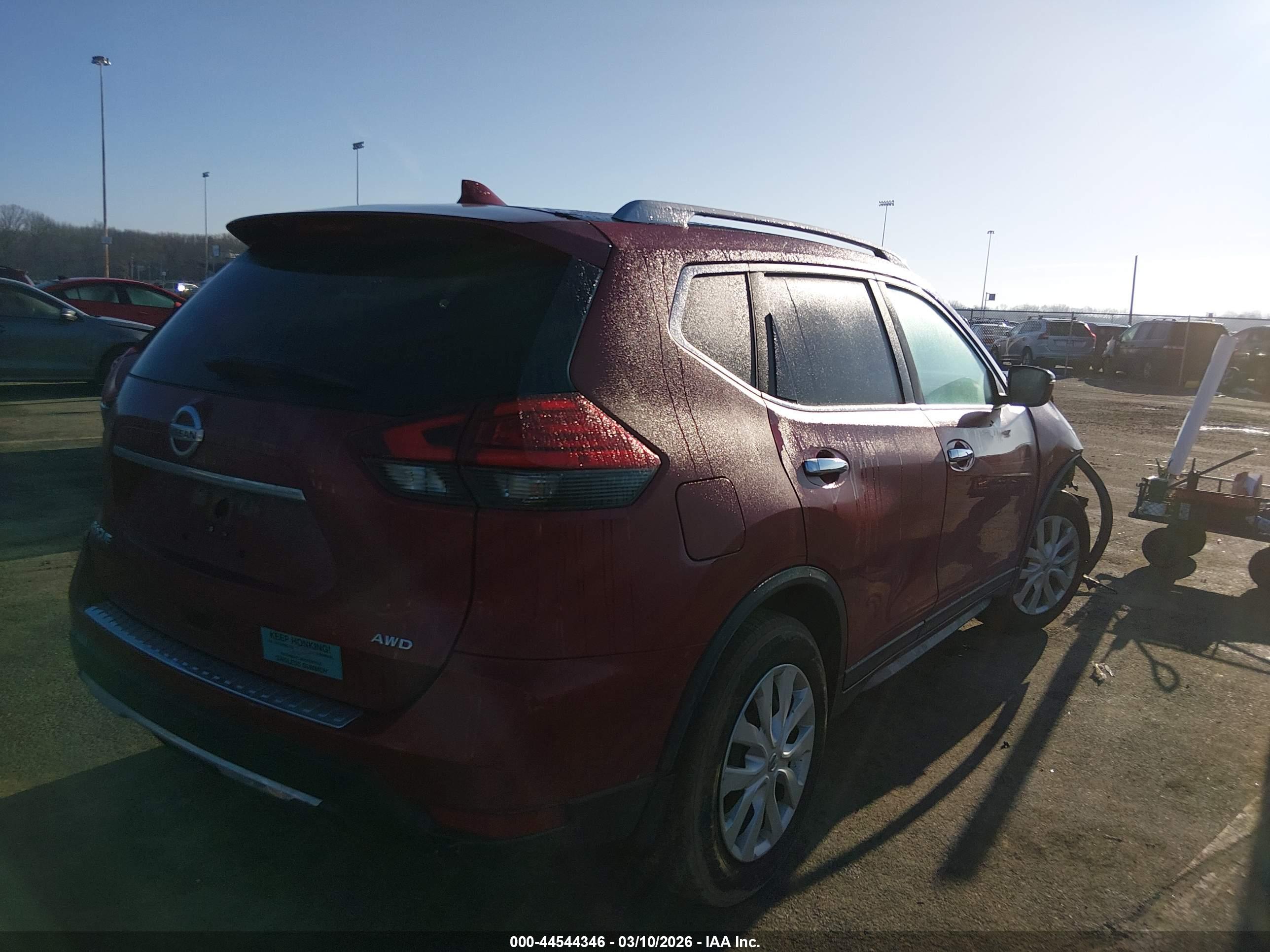 NISSAN ROGUE image 4