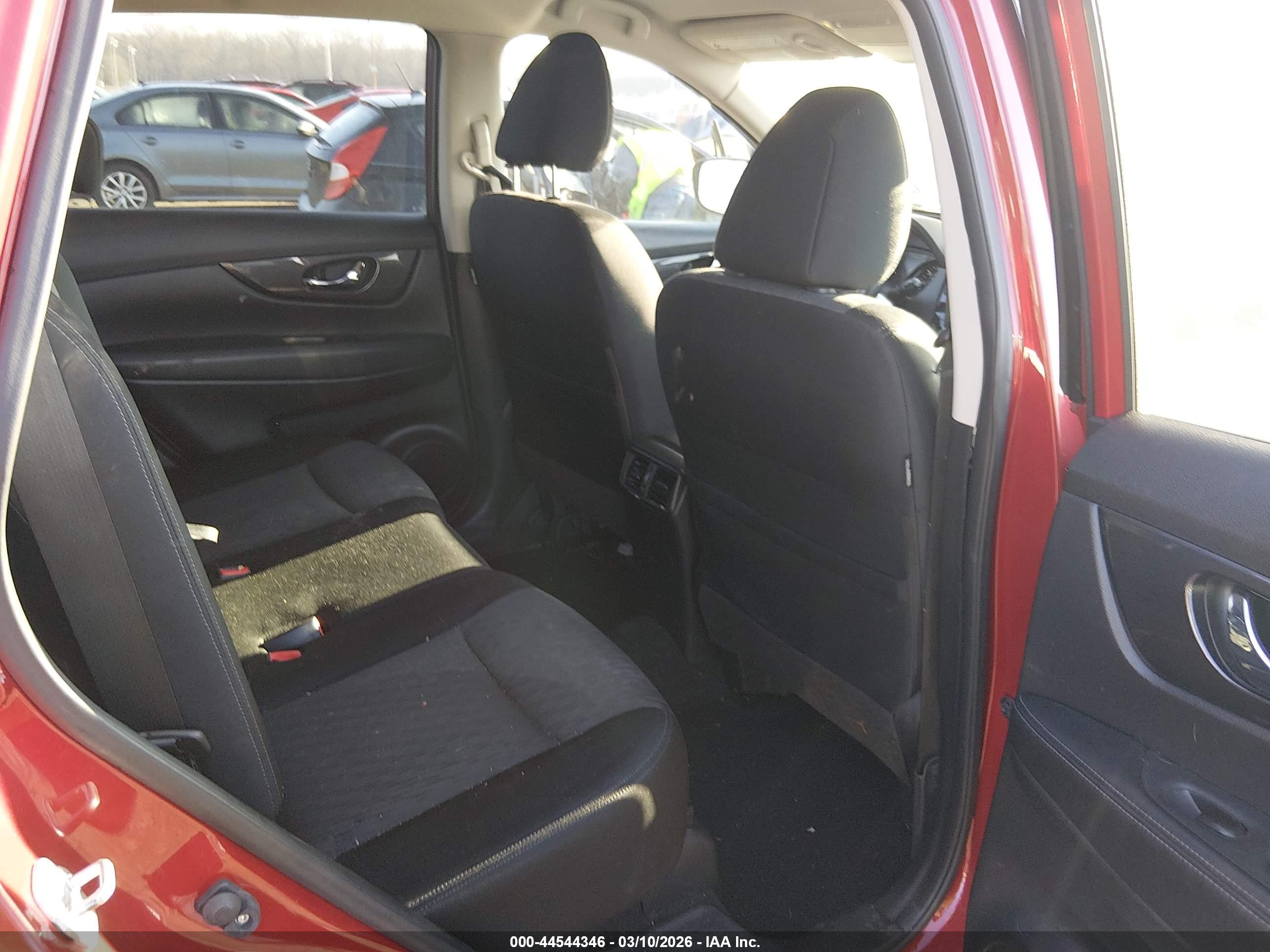 NISSAN ROGUE image 8
