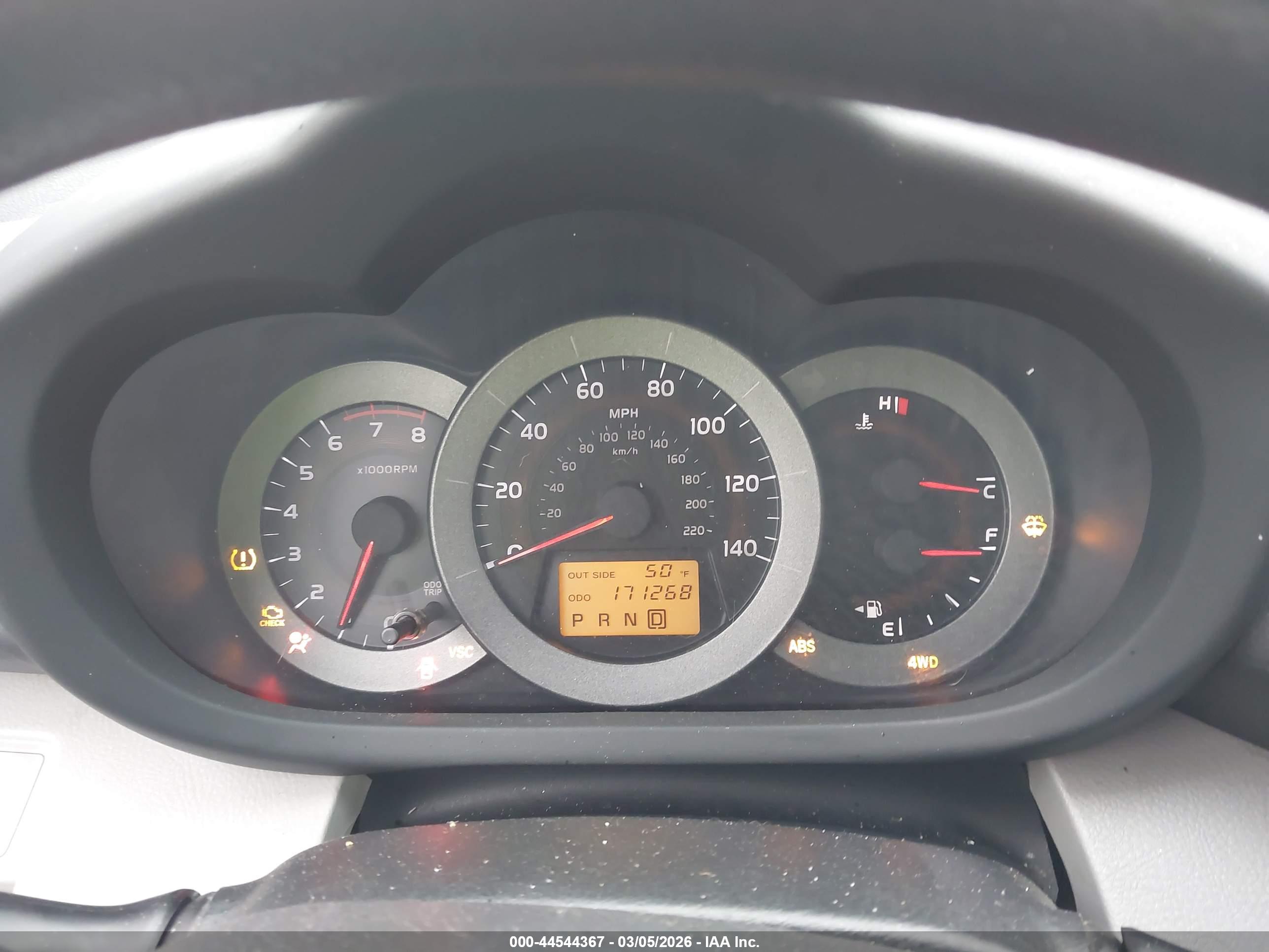 TOYOTA RAV4 image 7