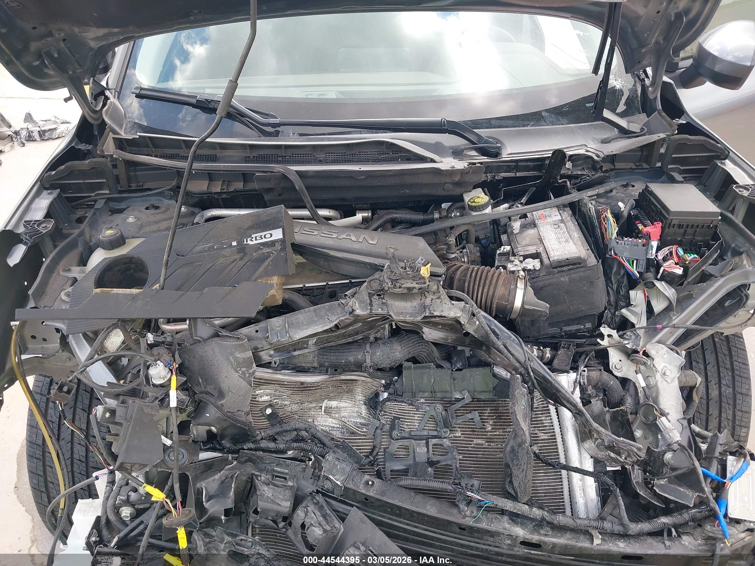 NISSAN ROGUE image 10