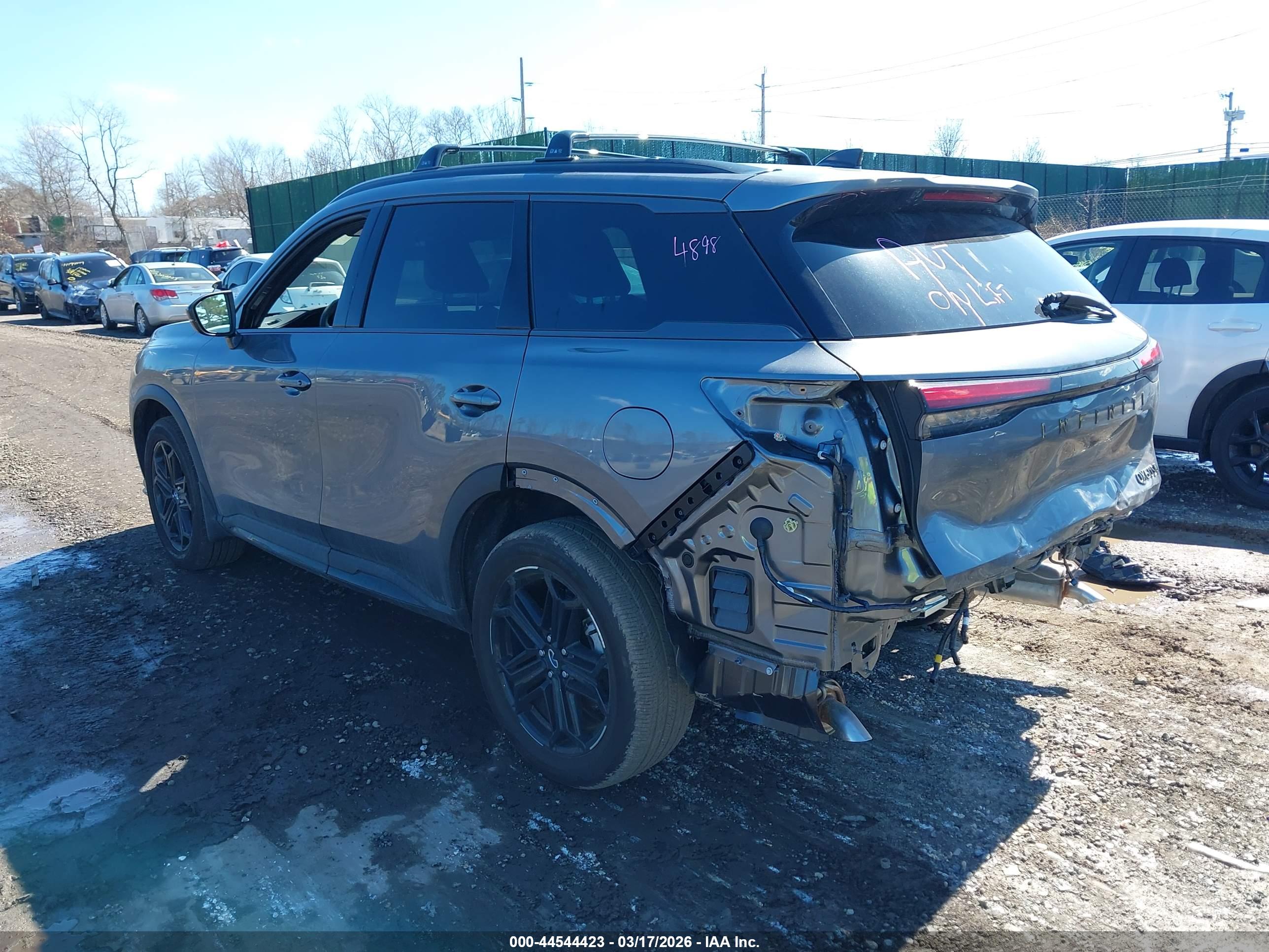 INFINITI QX60 image 3