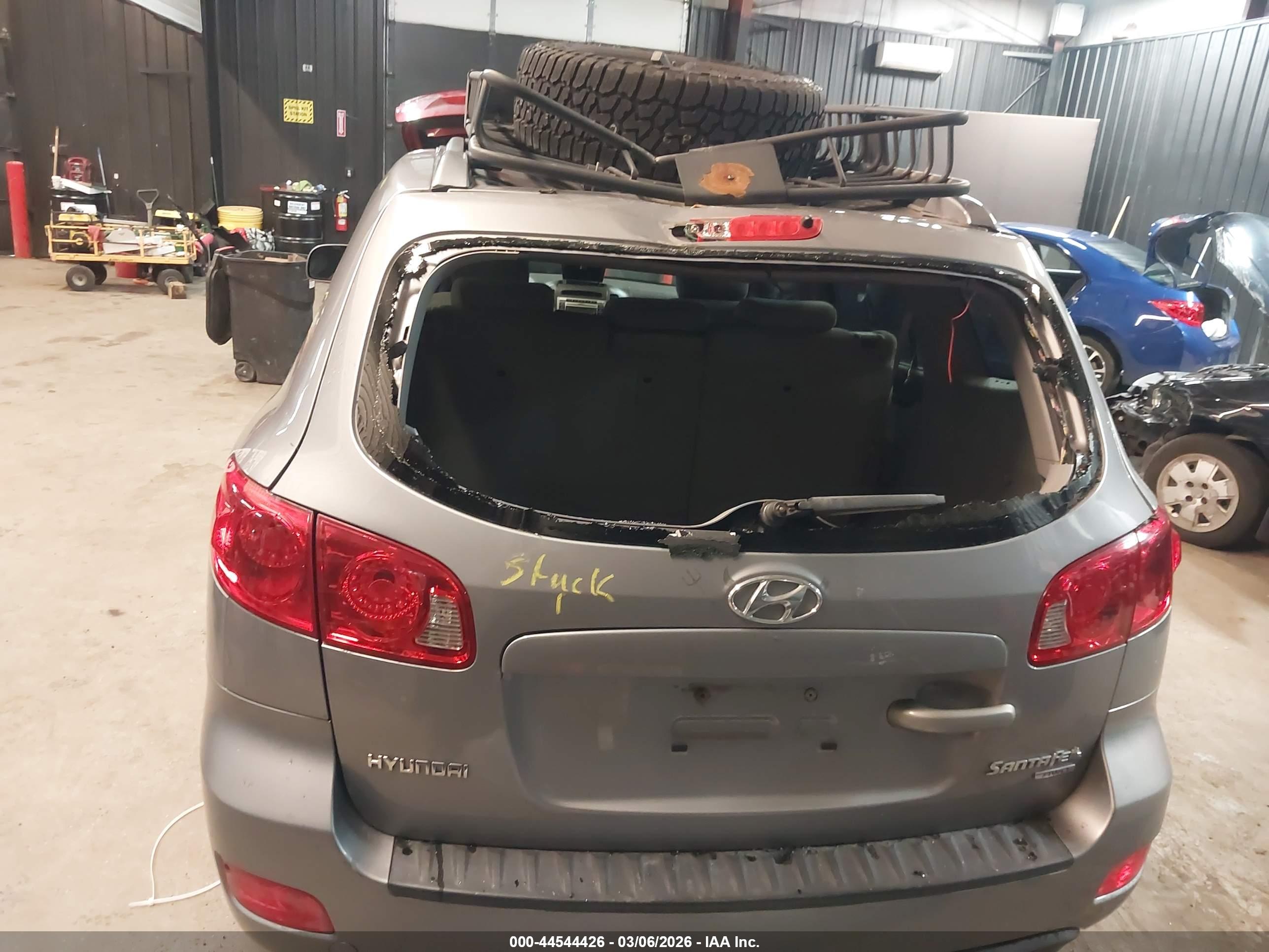 HYUNDAI SANTA image 6