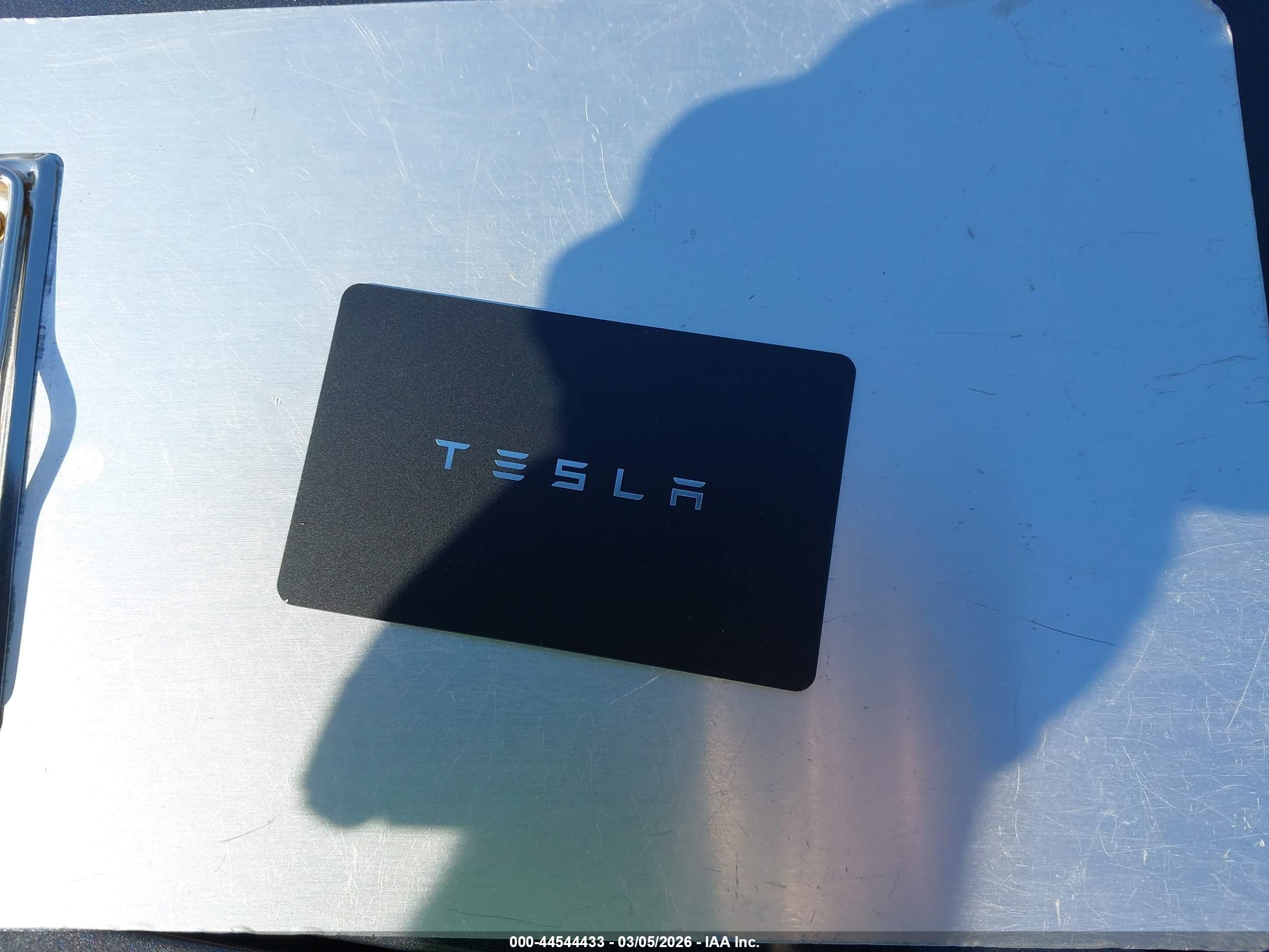 TESLA MODEL image 11