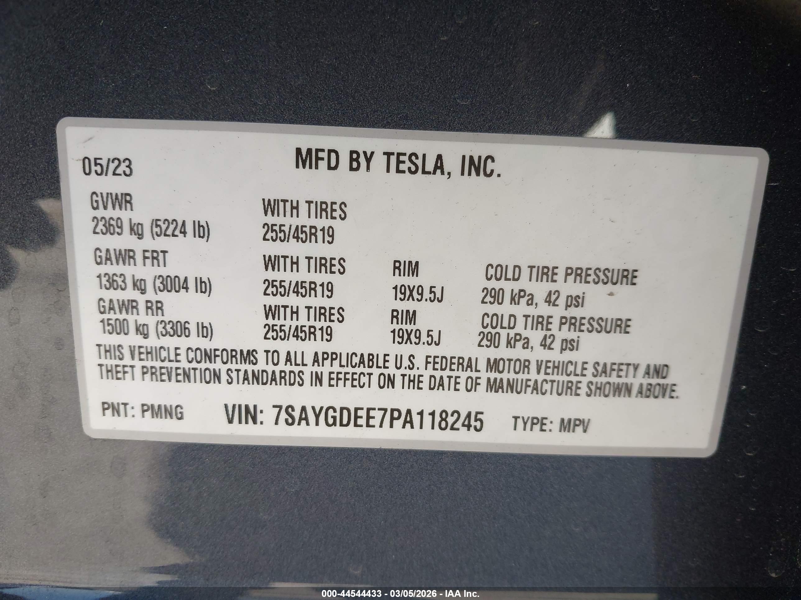 TESLA MODEL image 9