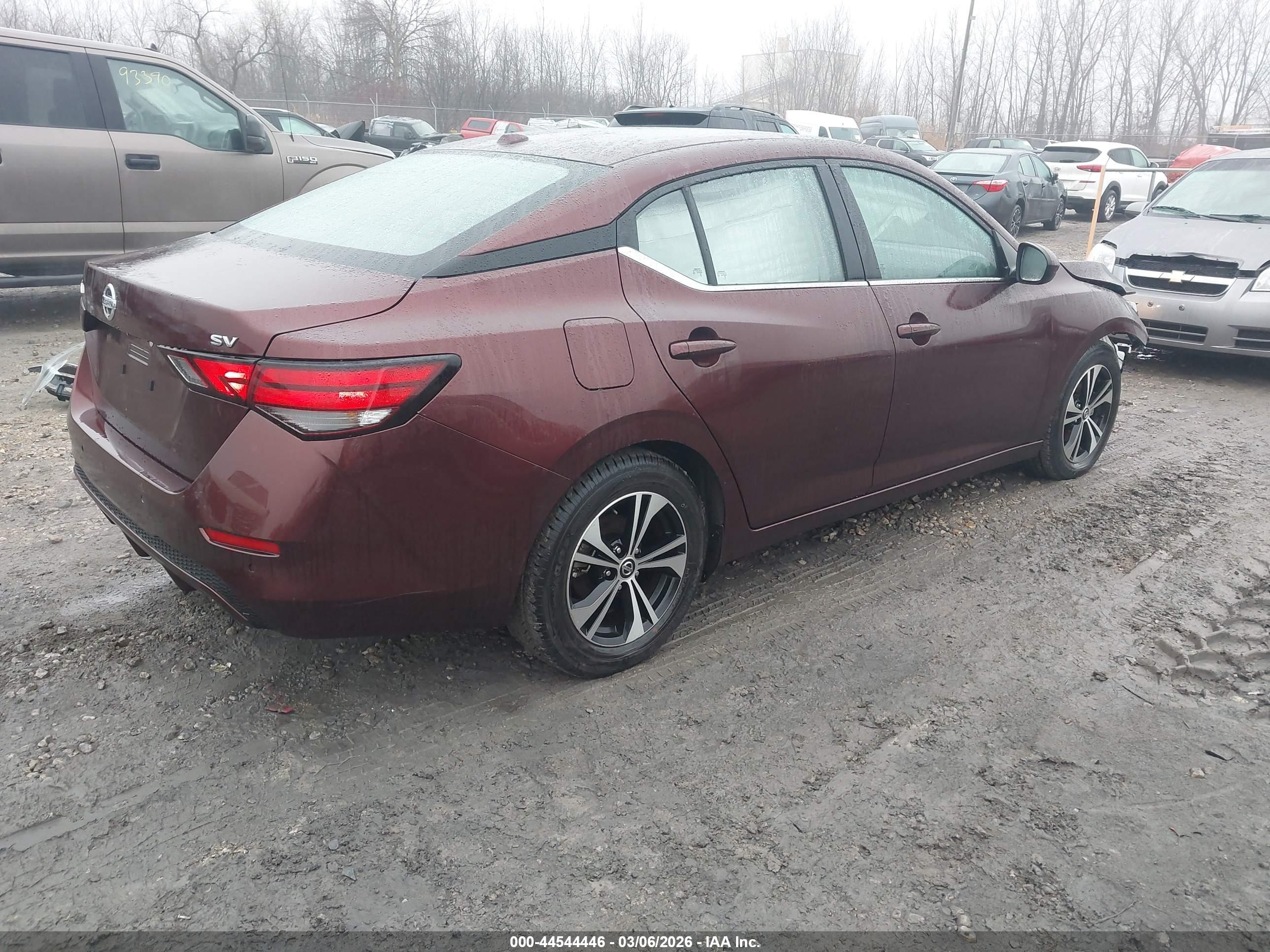 NISSAN SENTRA image 4
