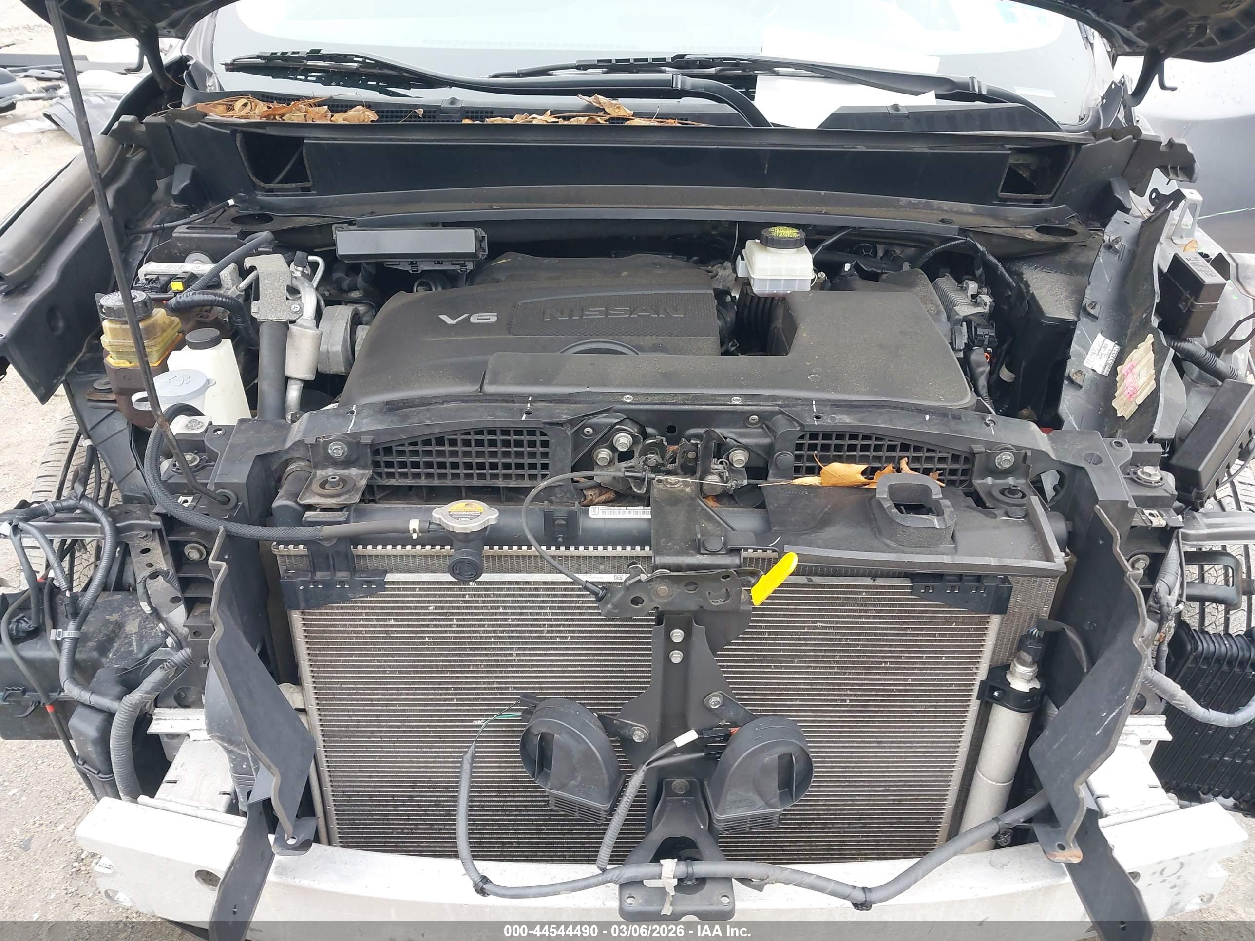 NISSAN PATHFINDER image 10