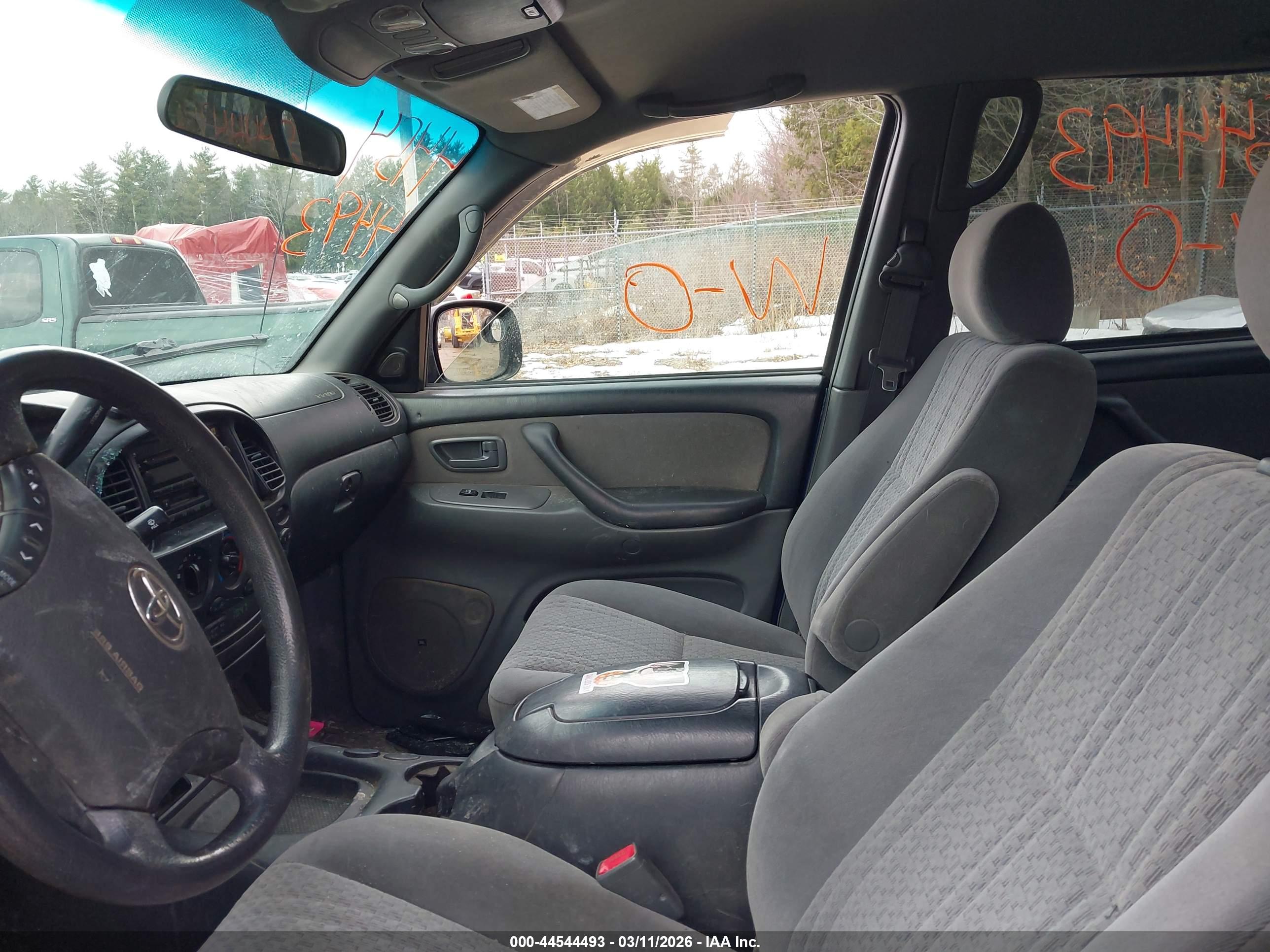 TOYOTA TUNDRA image 5
