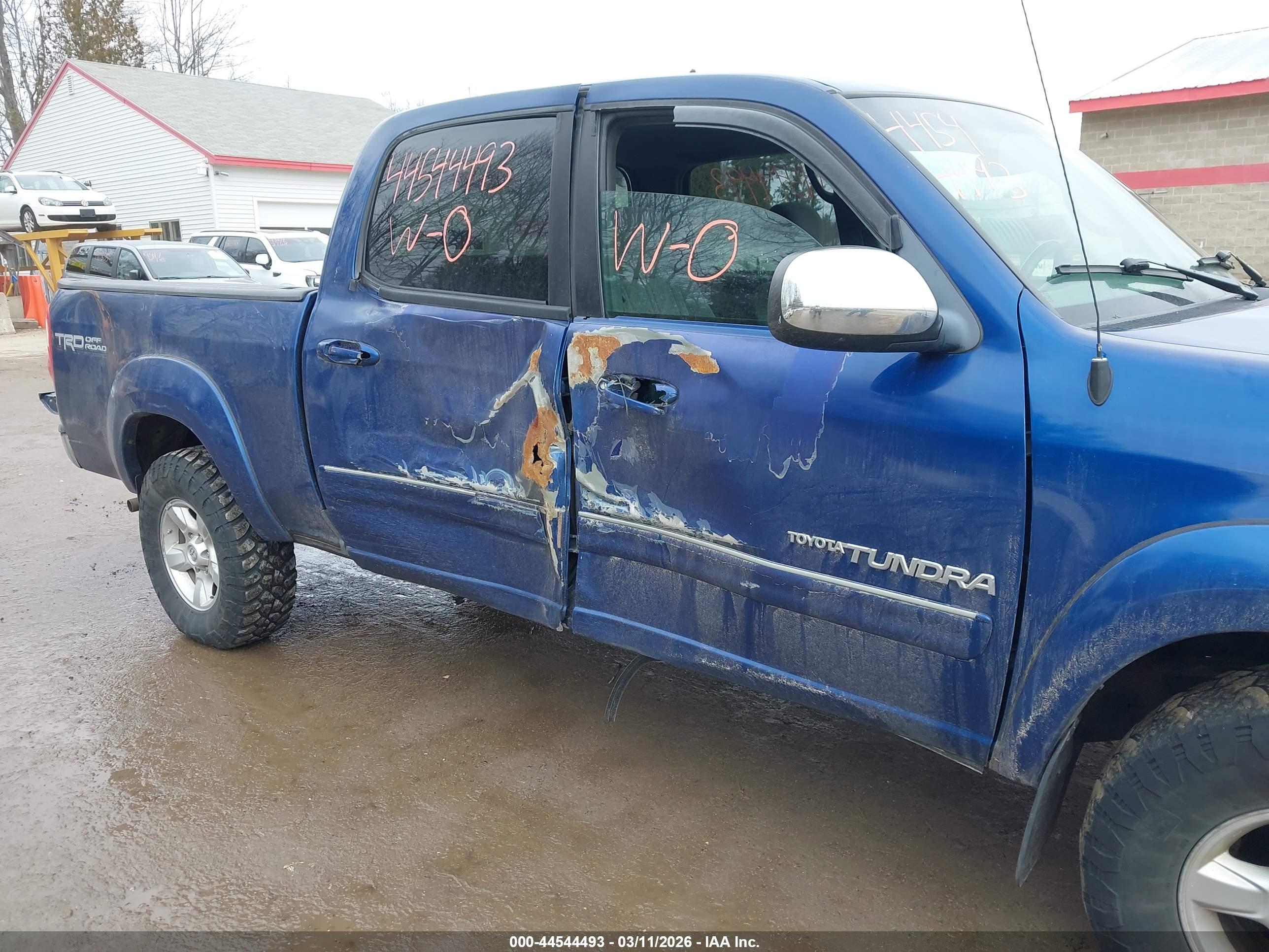 TOYOTA TUNDRA image 6