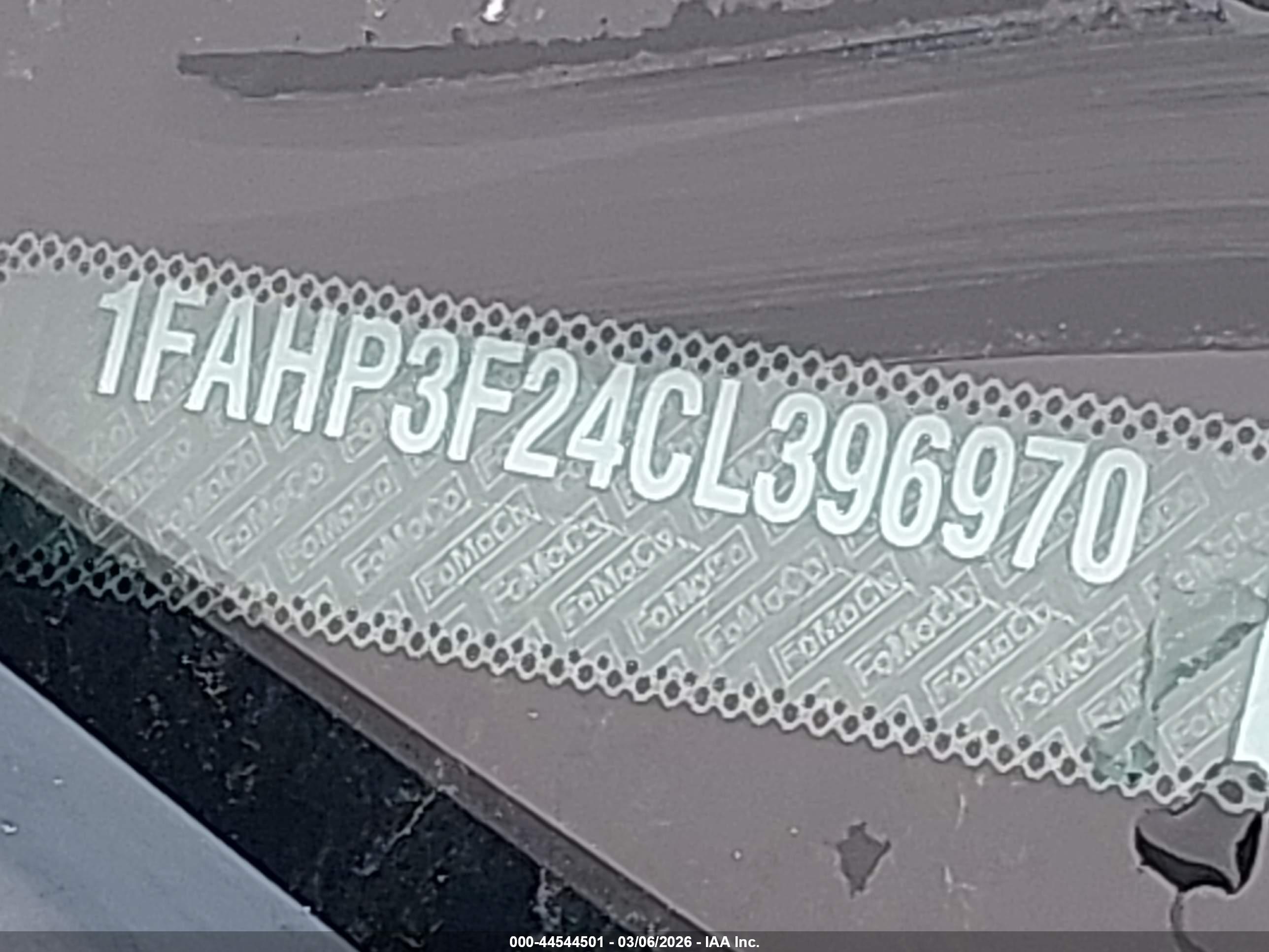 FORD FOCUS image 9
