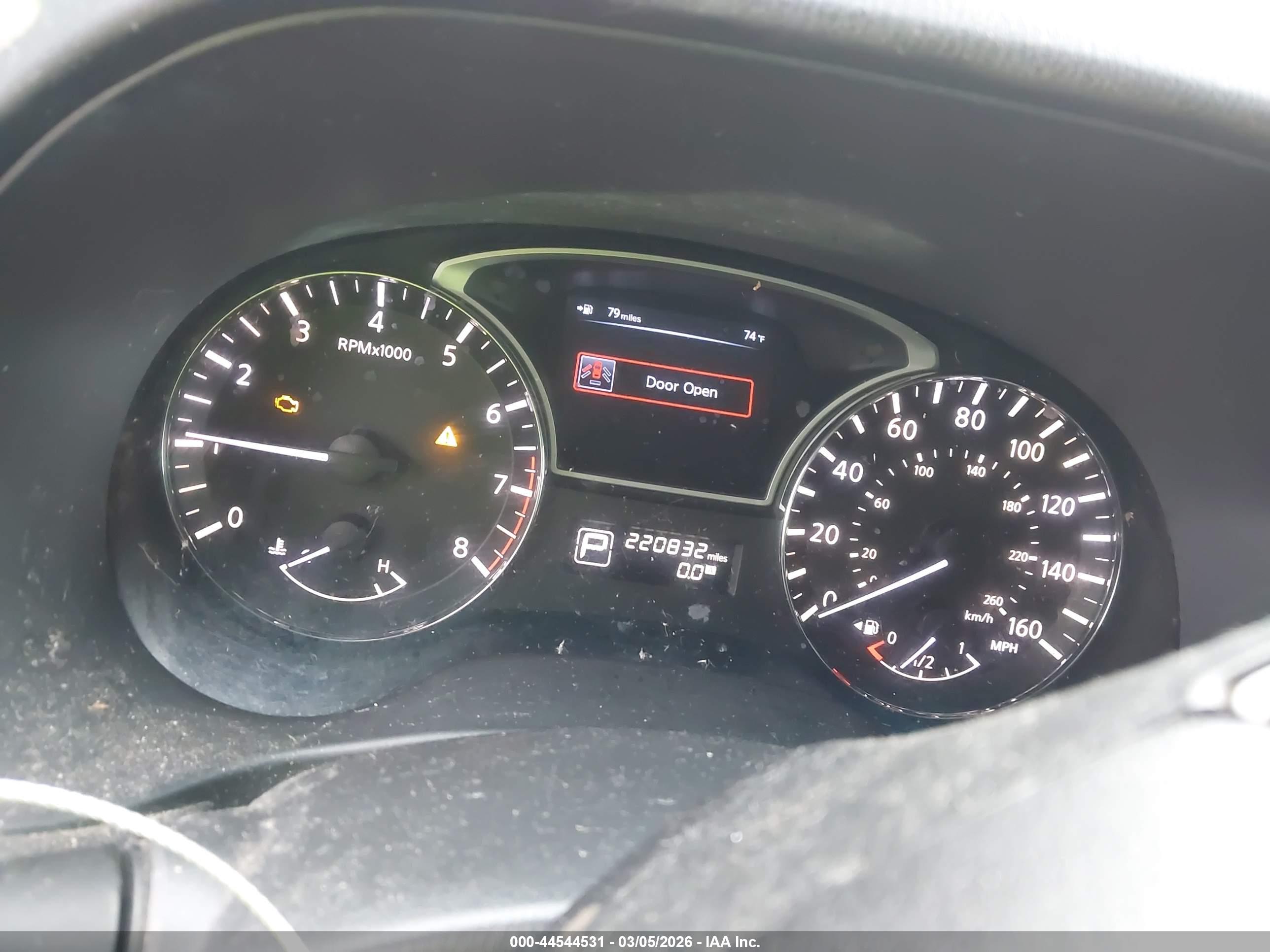 NISSAN PATHFINDER image 7