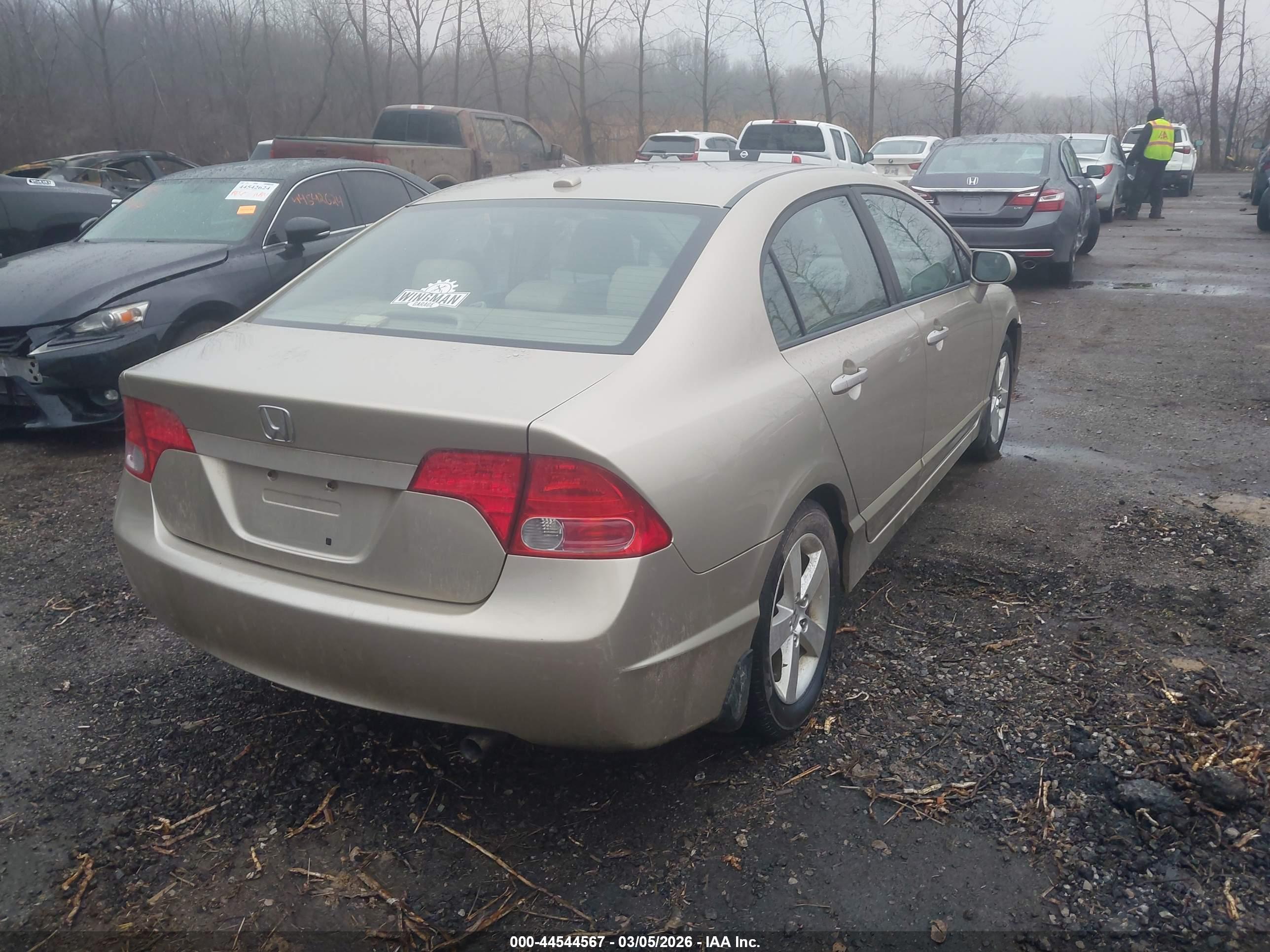 HONDA CIVIC image 4