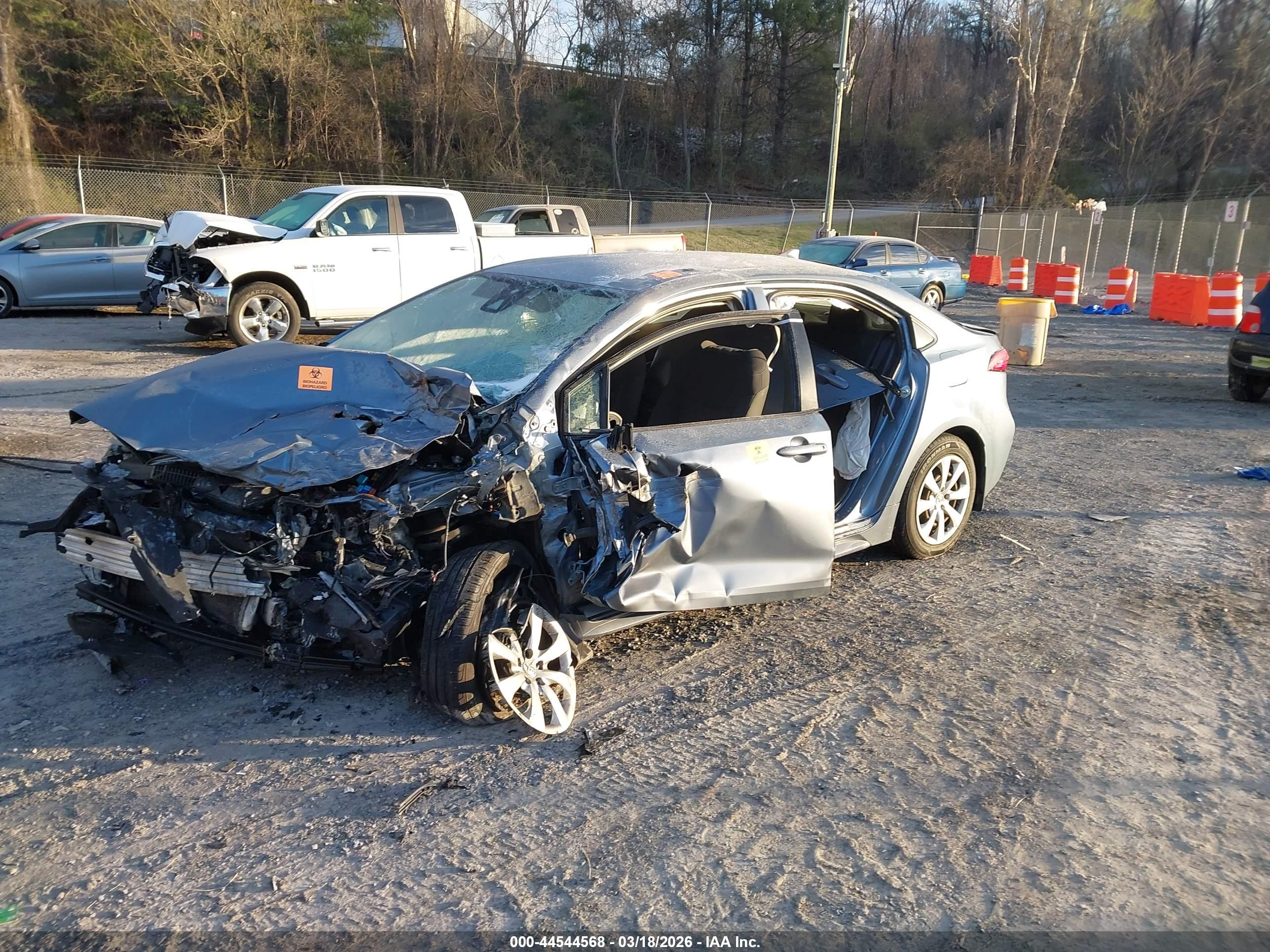 TOYOTA COROLLA image 2