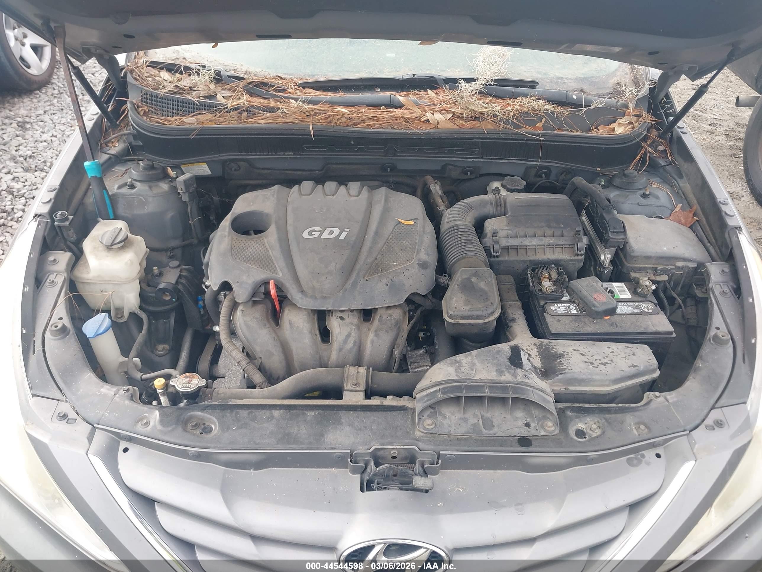 HYUNDAI SONATA image 10