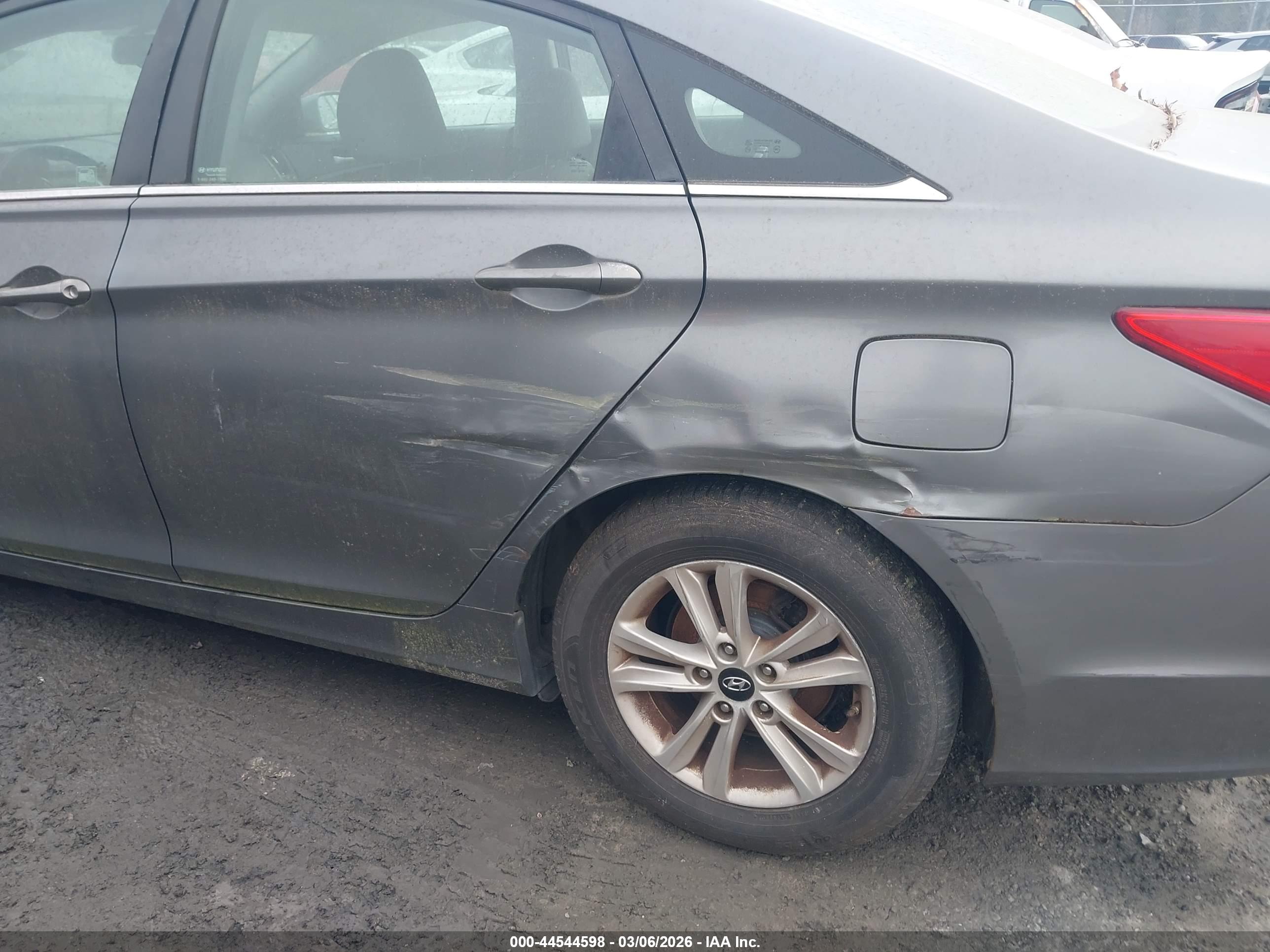 HYUNDAI SONATA image 6