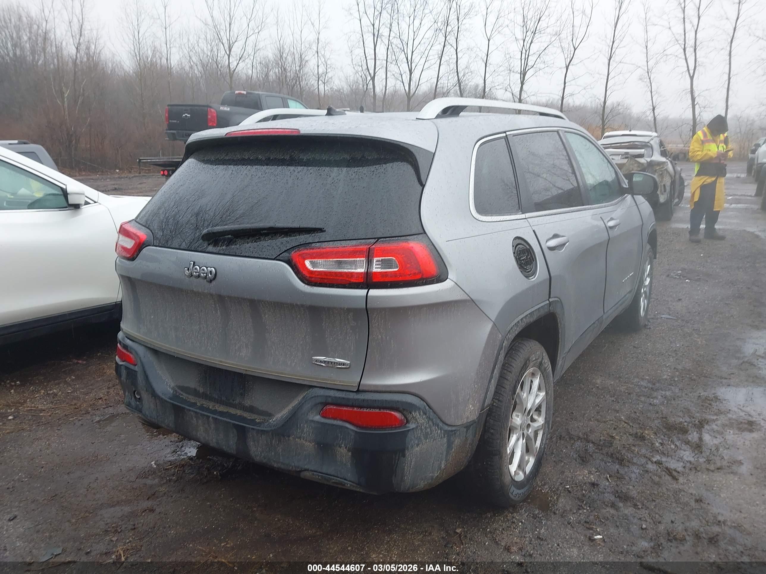 JEEP CHEROKEE image 4