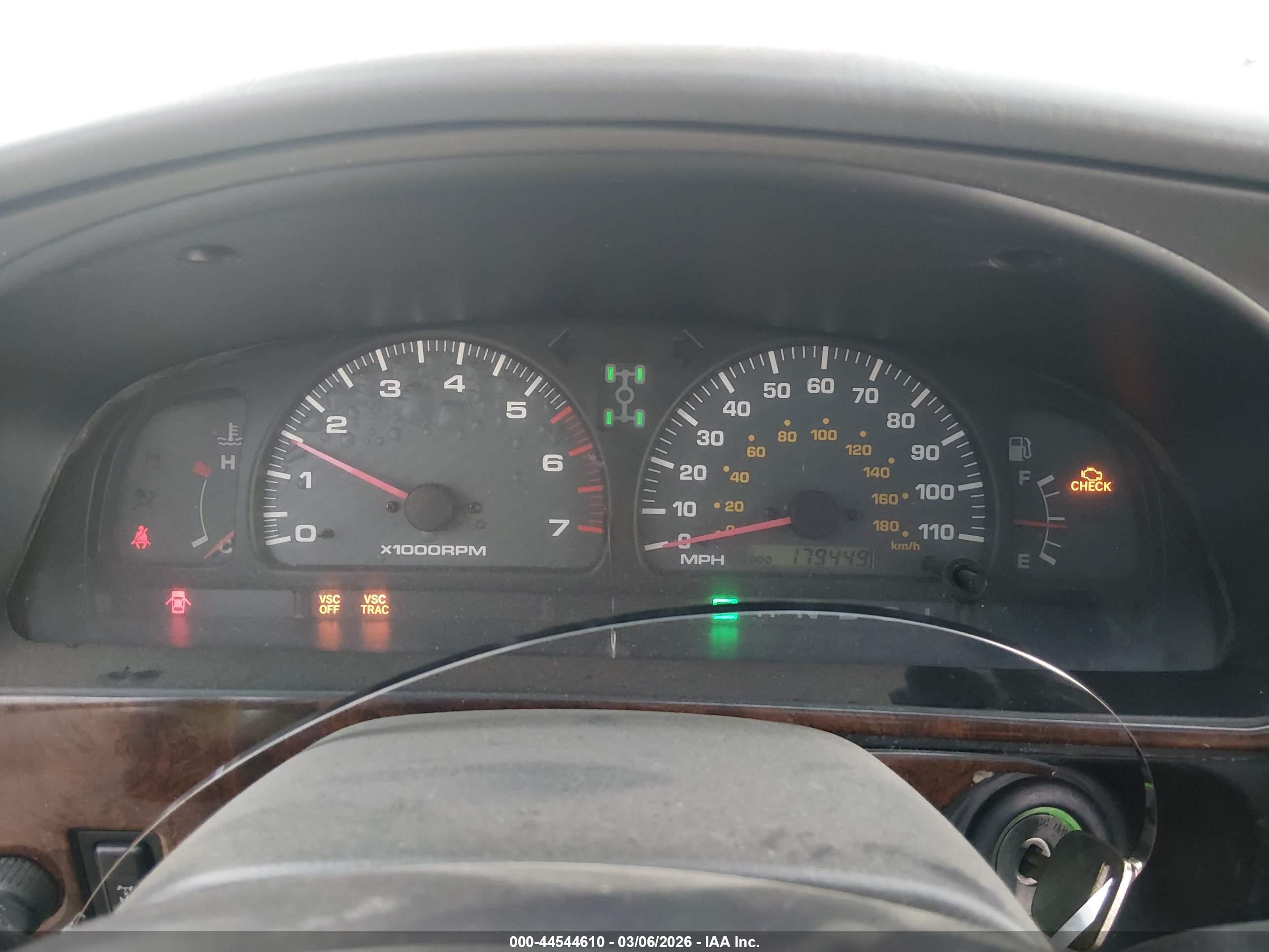 TOYOTA 4RUNNER image 7