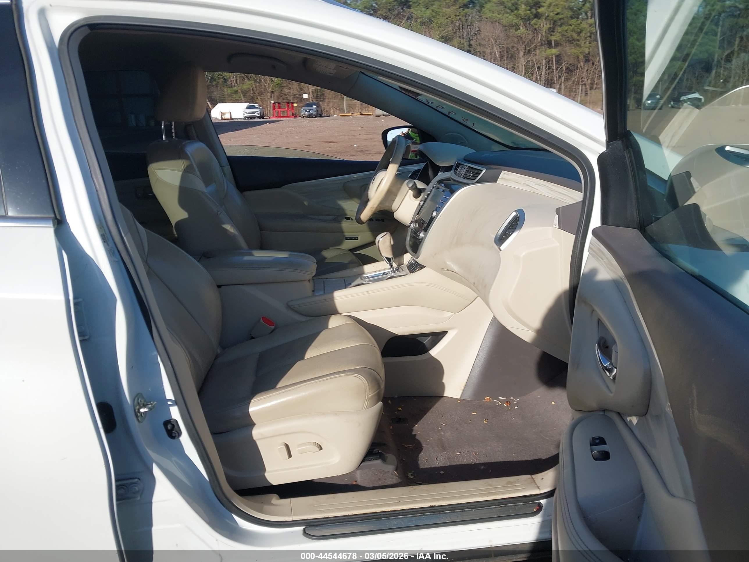 NISSAN MURANO image 5