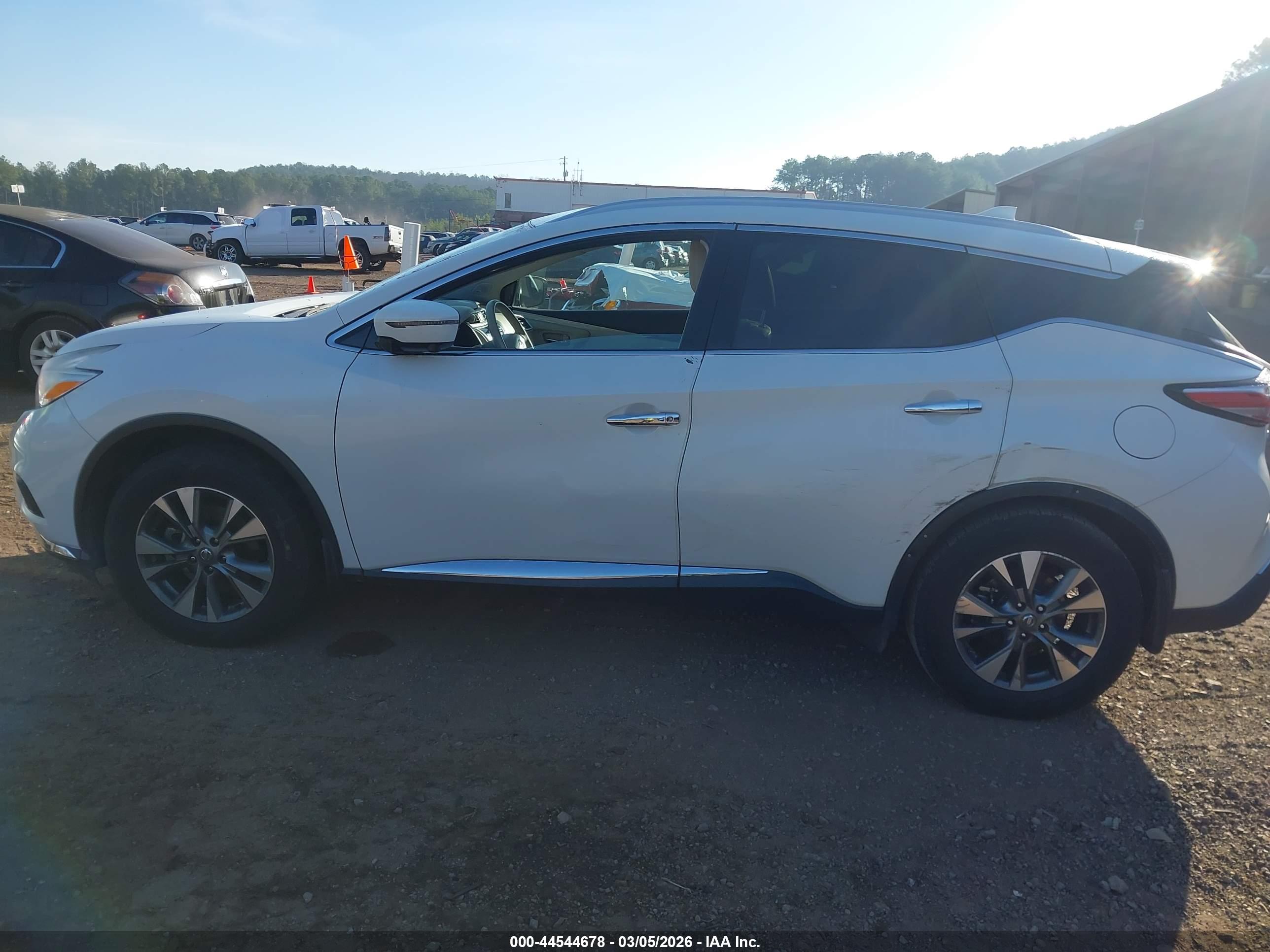 NISSAN MURANO image 6