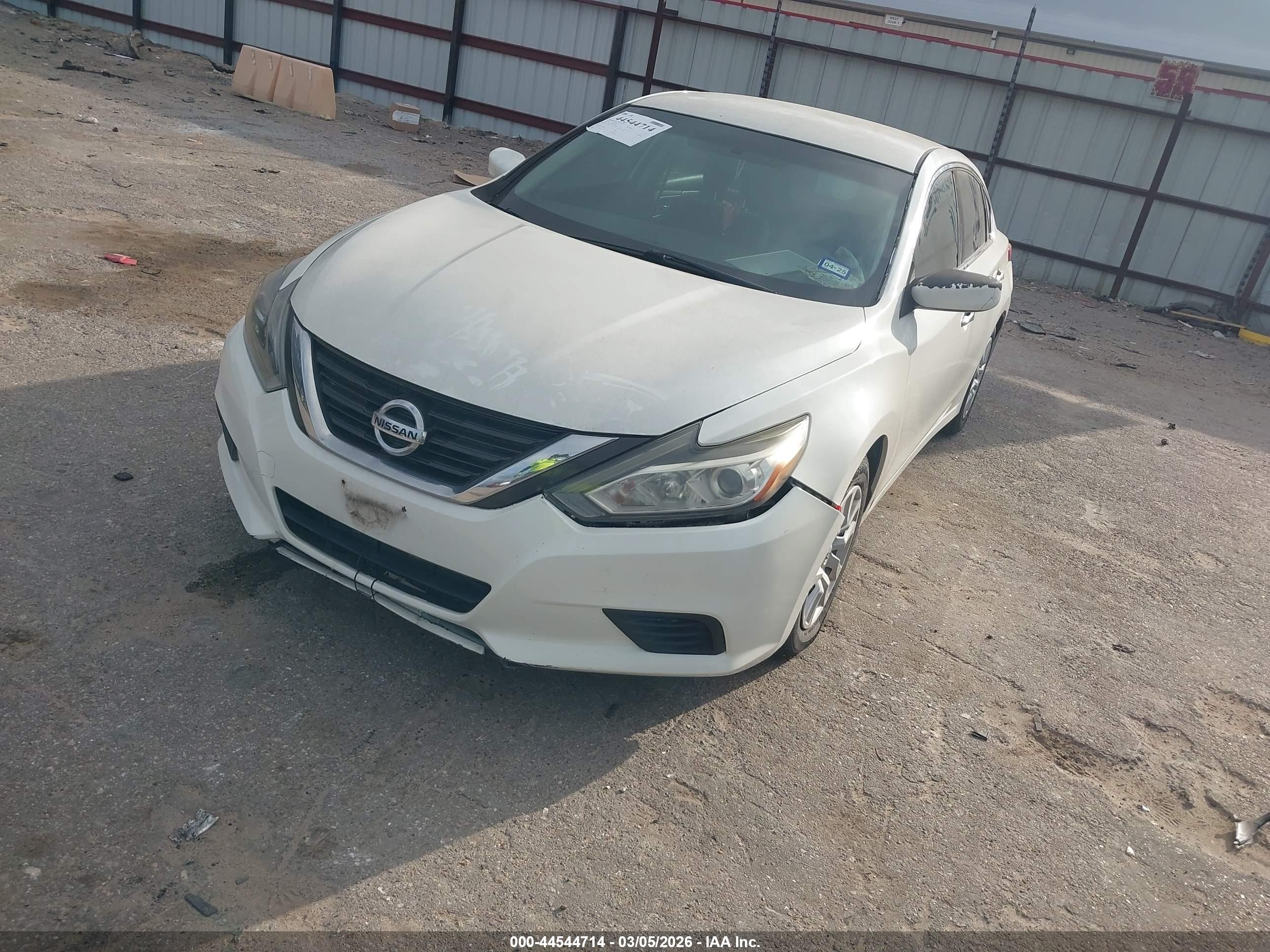 NISSAN ALTIMA image 2