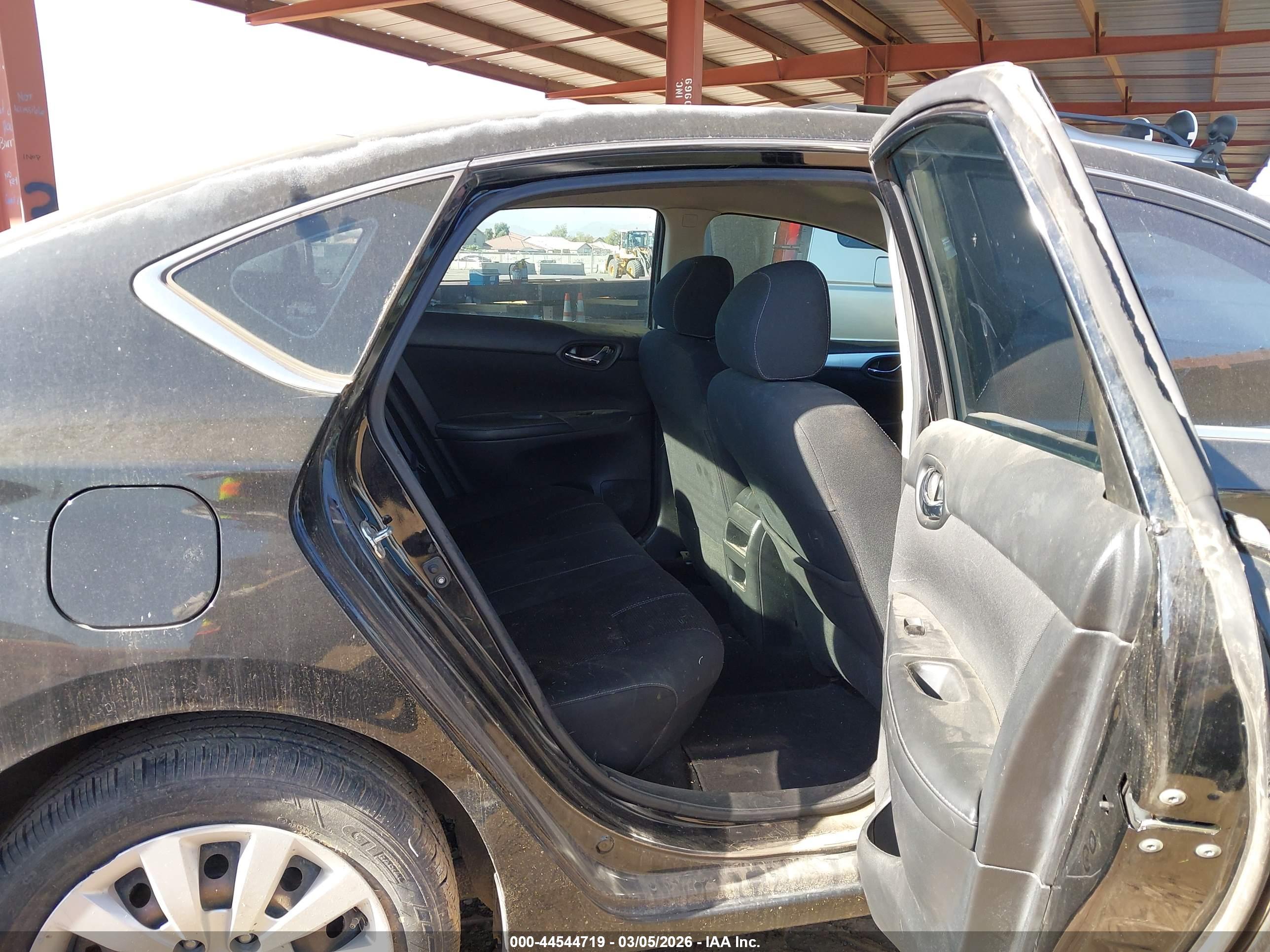 NISSAN SENTRA image 8