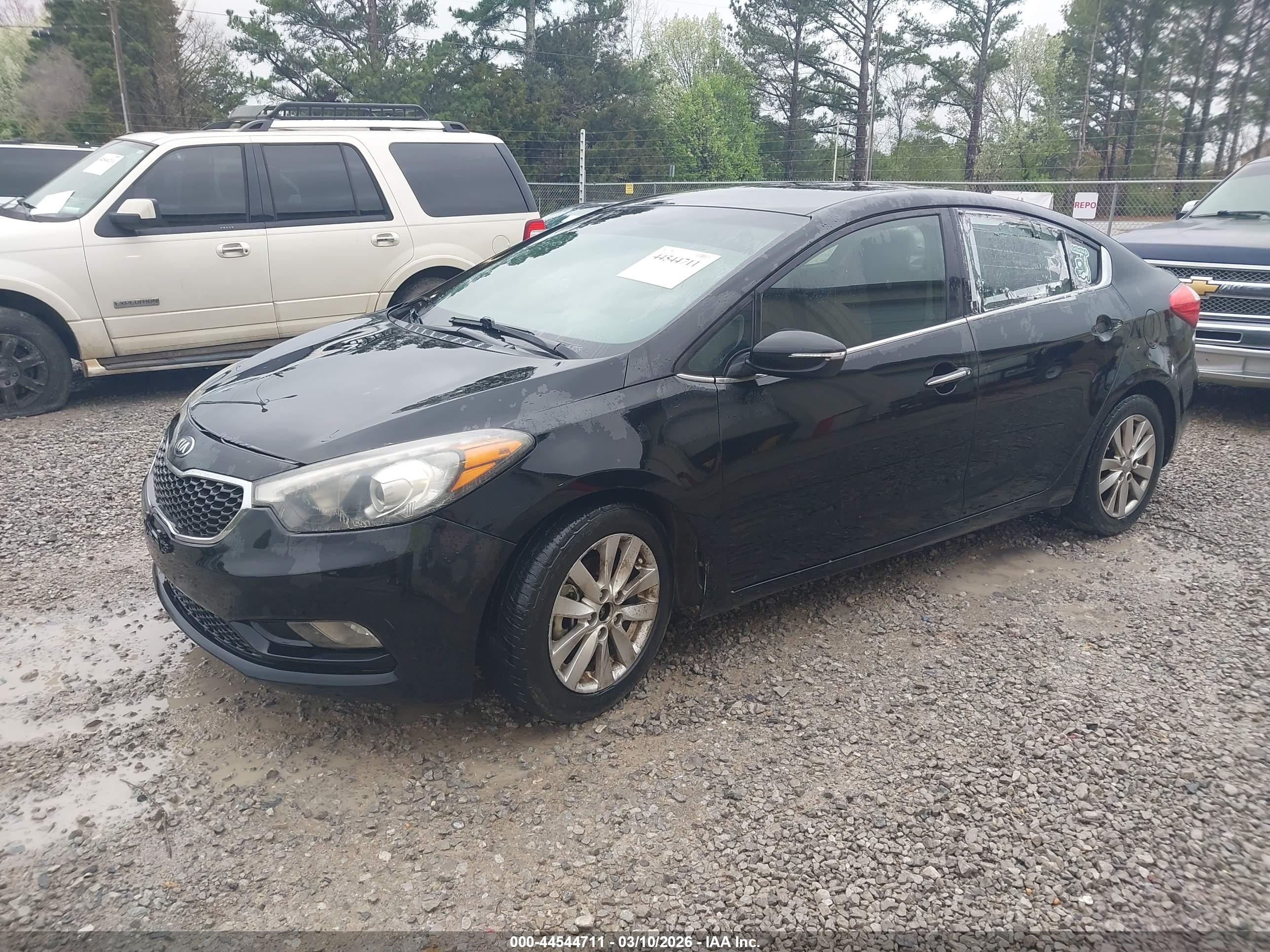 KIA FORTE image 2