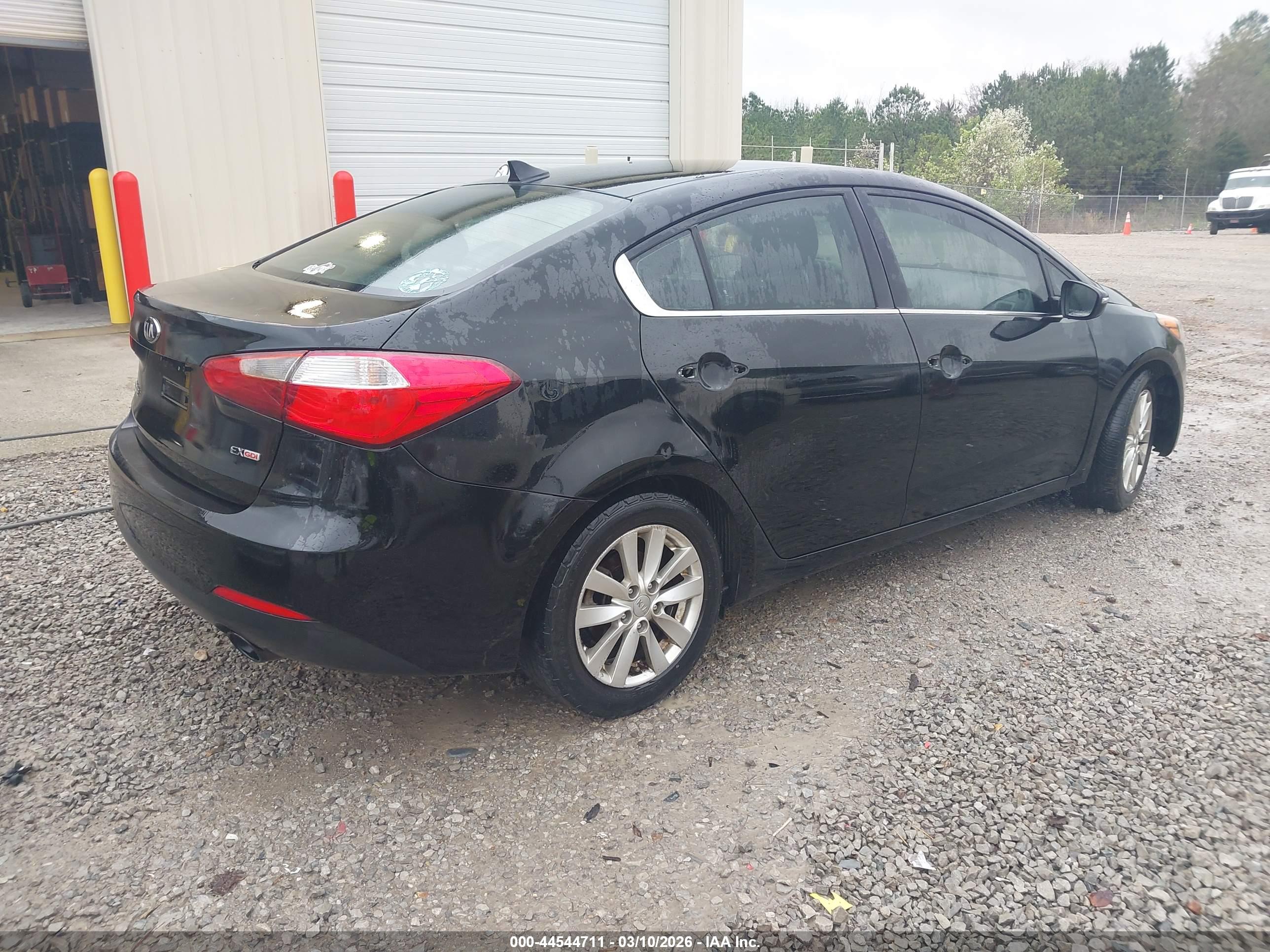 KIA FORTE image 4