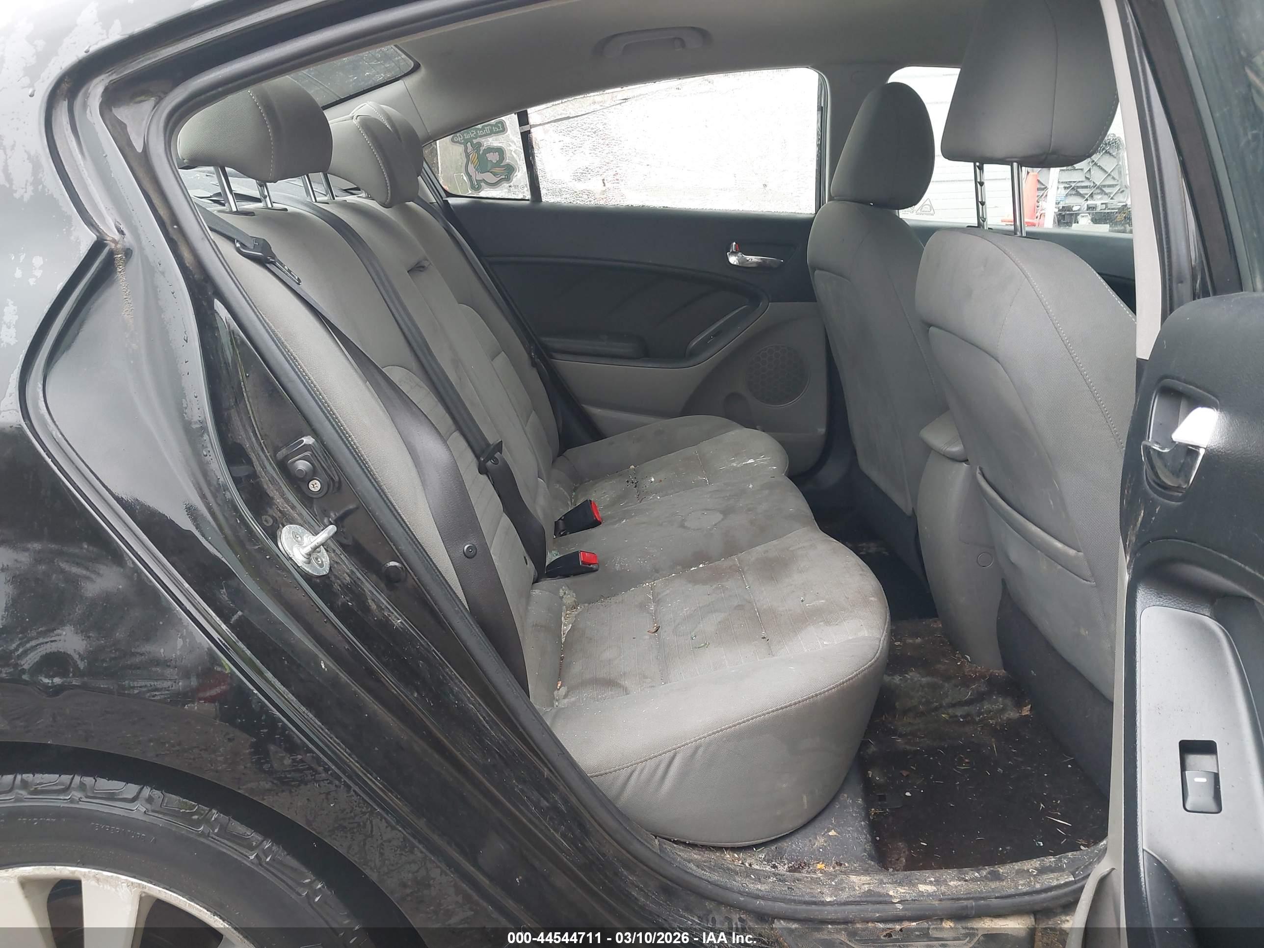 KIA FORTE image 8