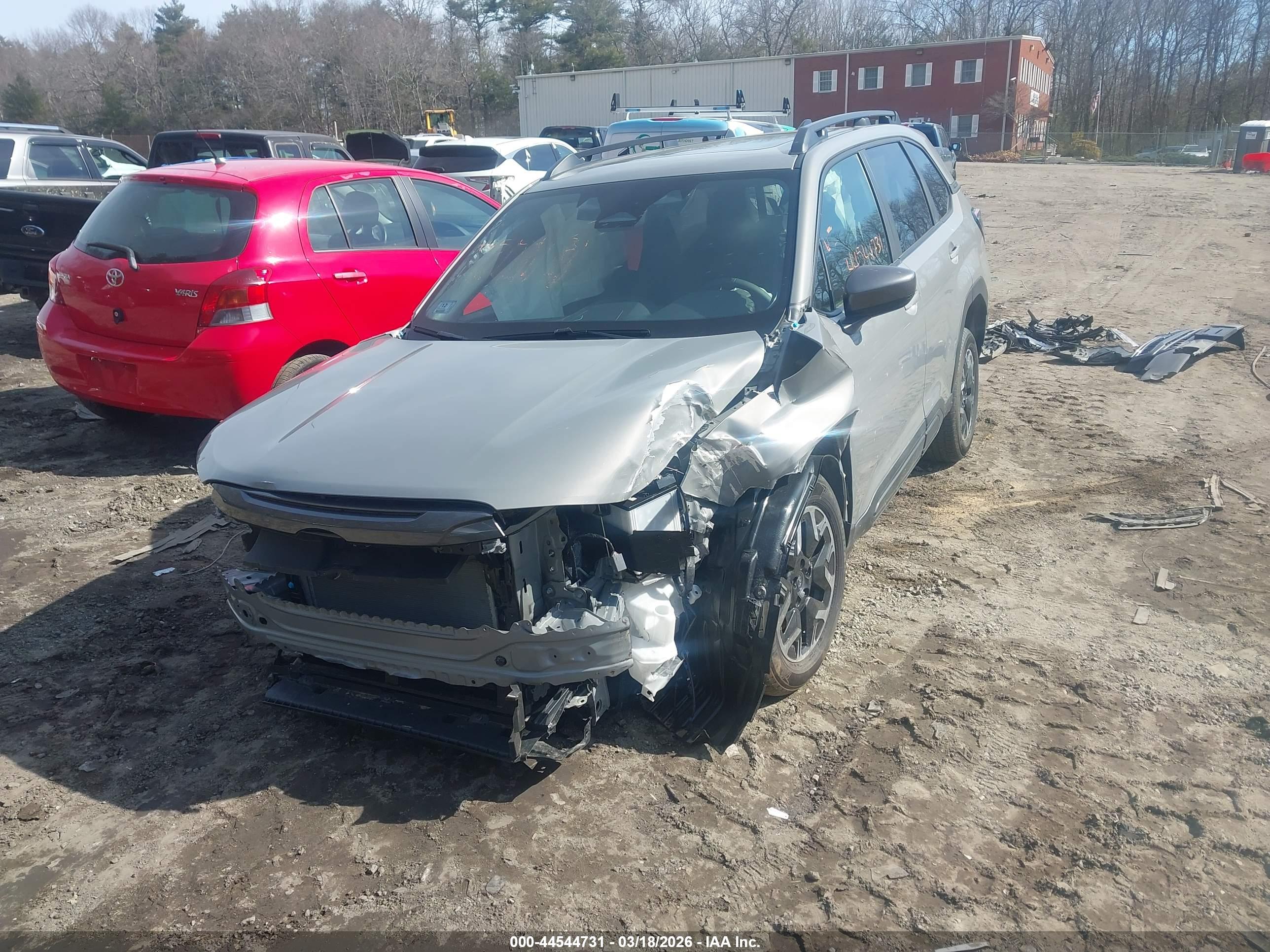 SUBARU FORESTER image 2