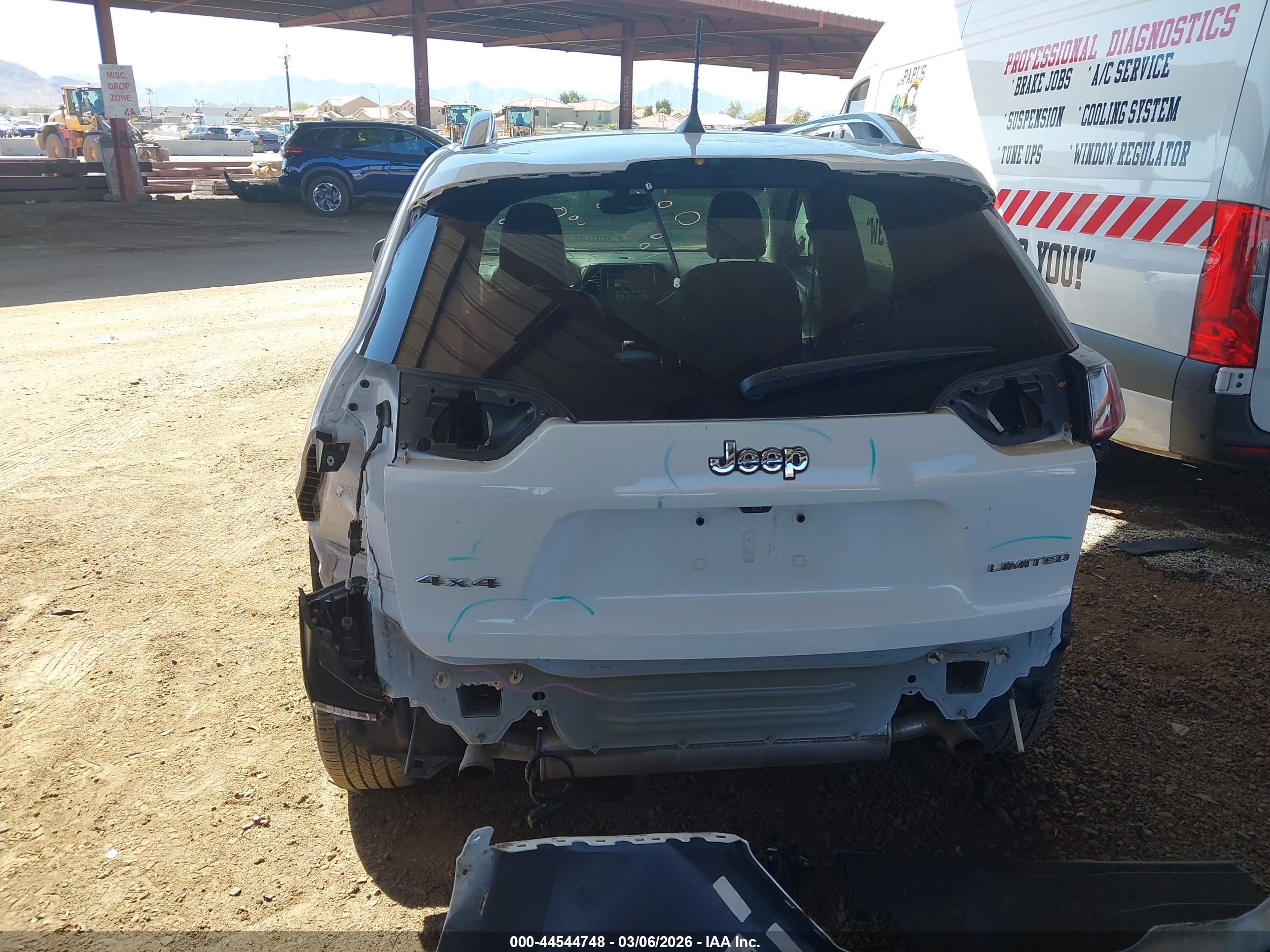 JEEP CHEROKEE image 6