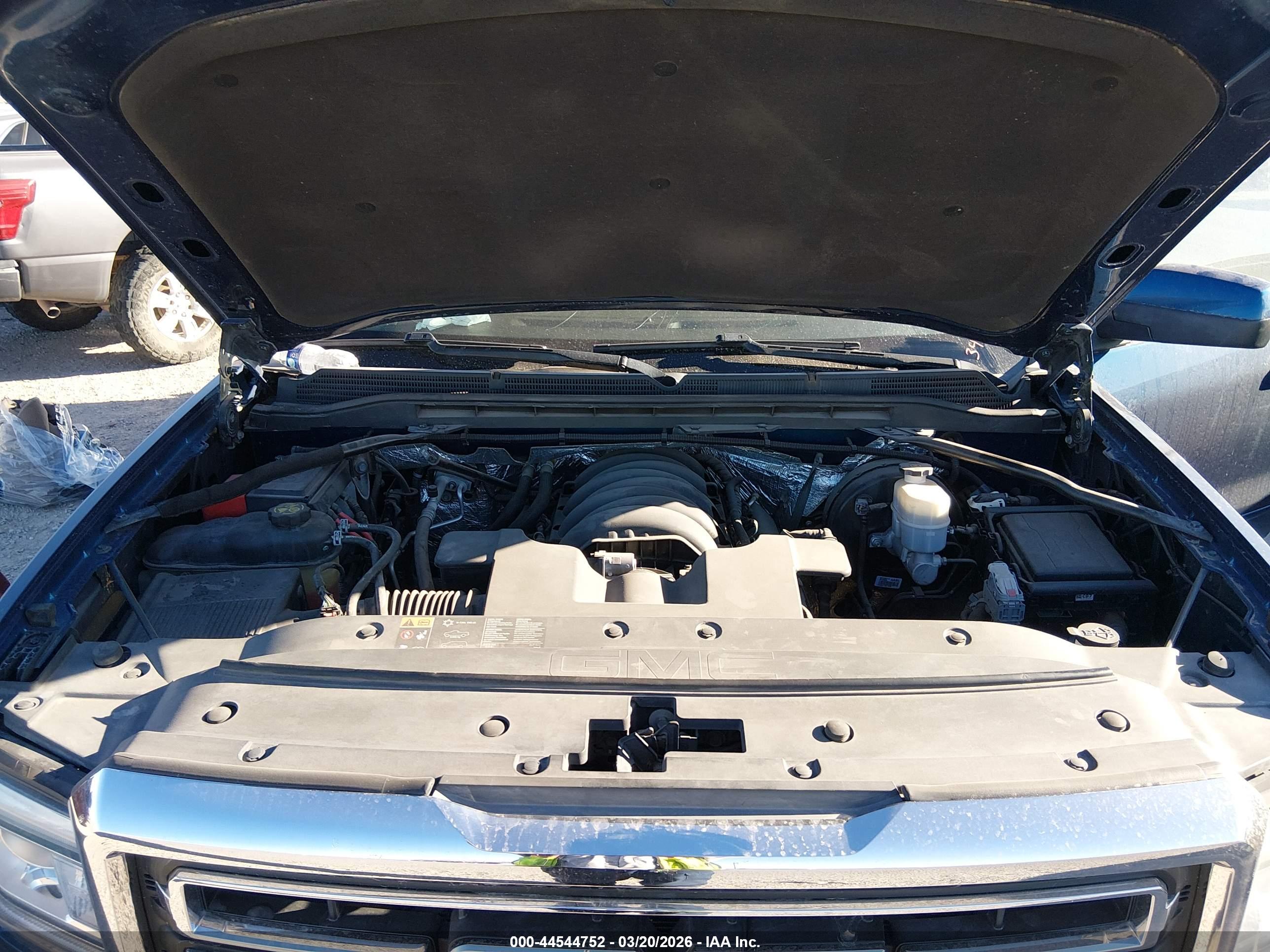 GMC SIERRA image 10