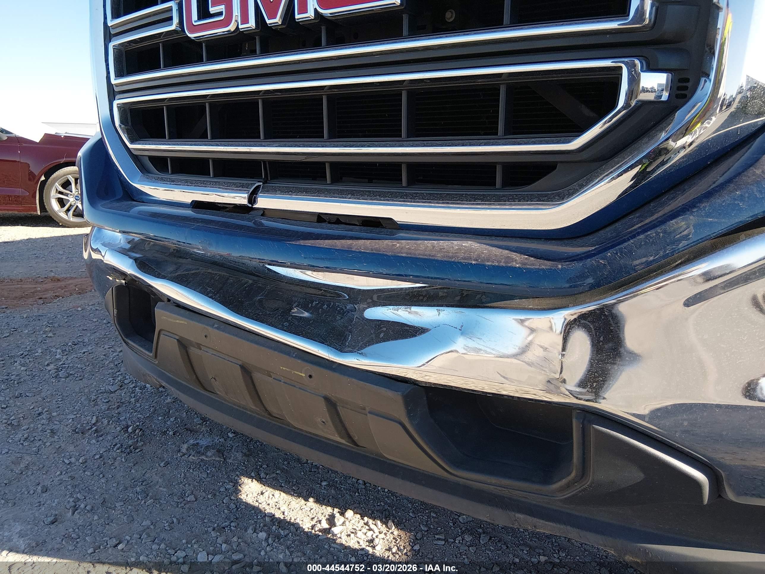 GMC SIERRA image 6