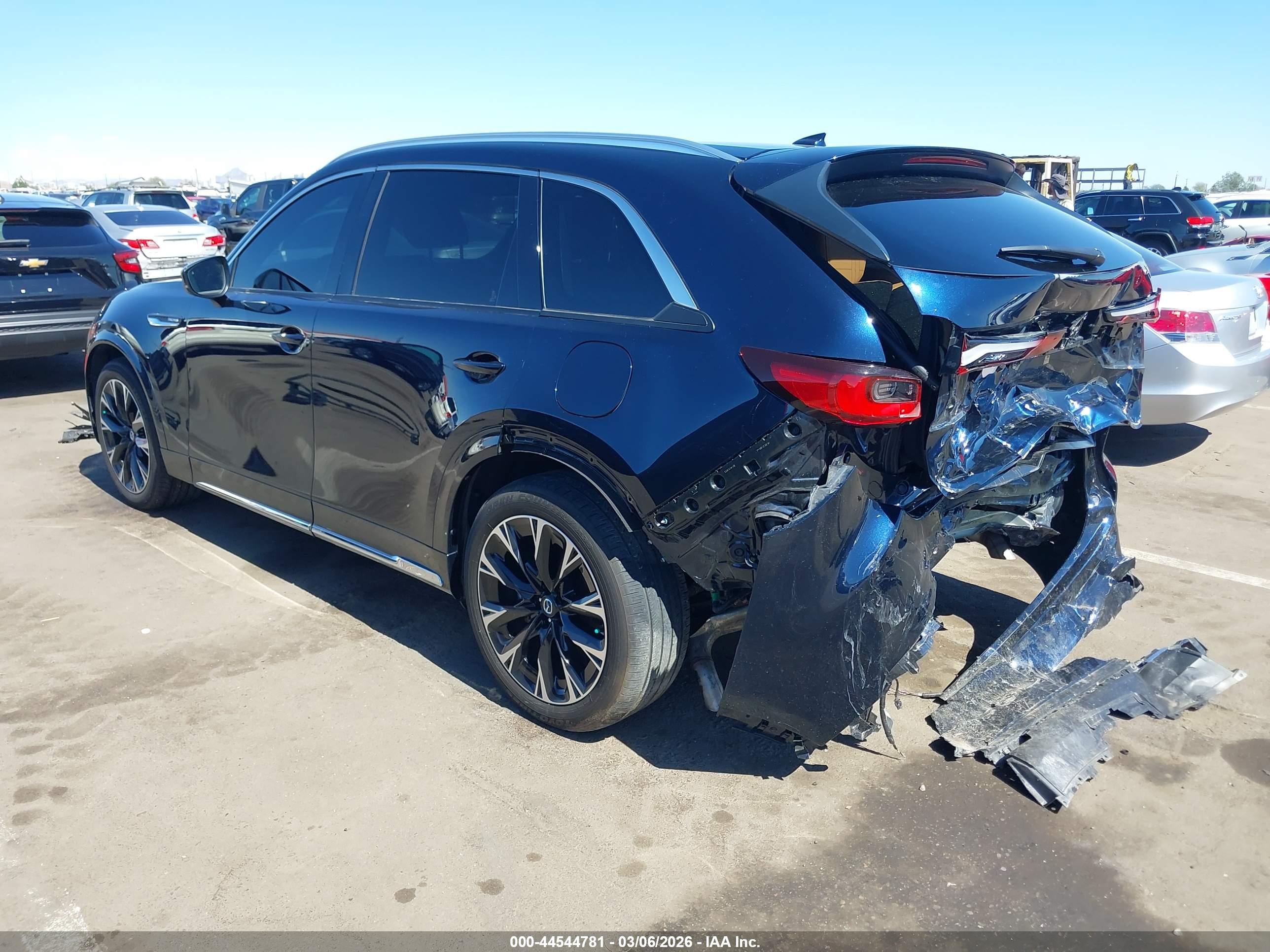 MAZDA CX-90 image 3