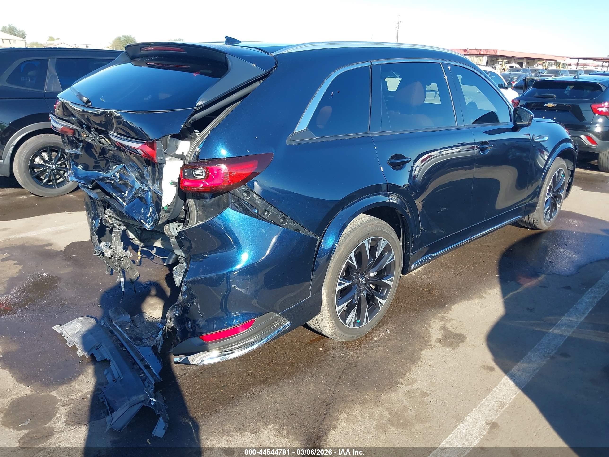 MAZDA CX-90 image 4