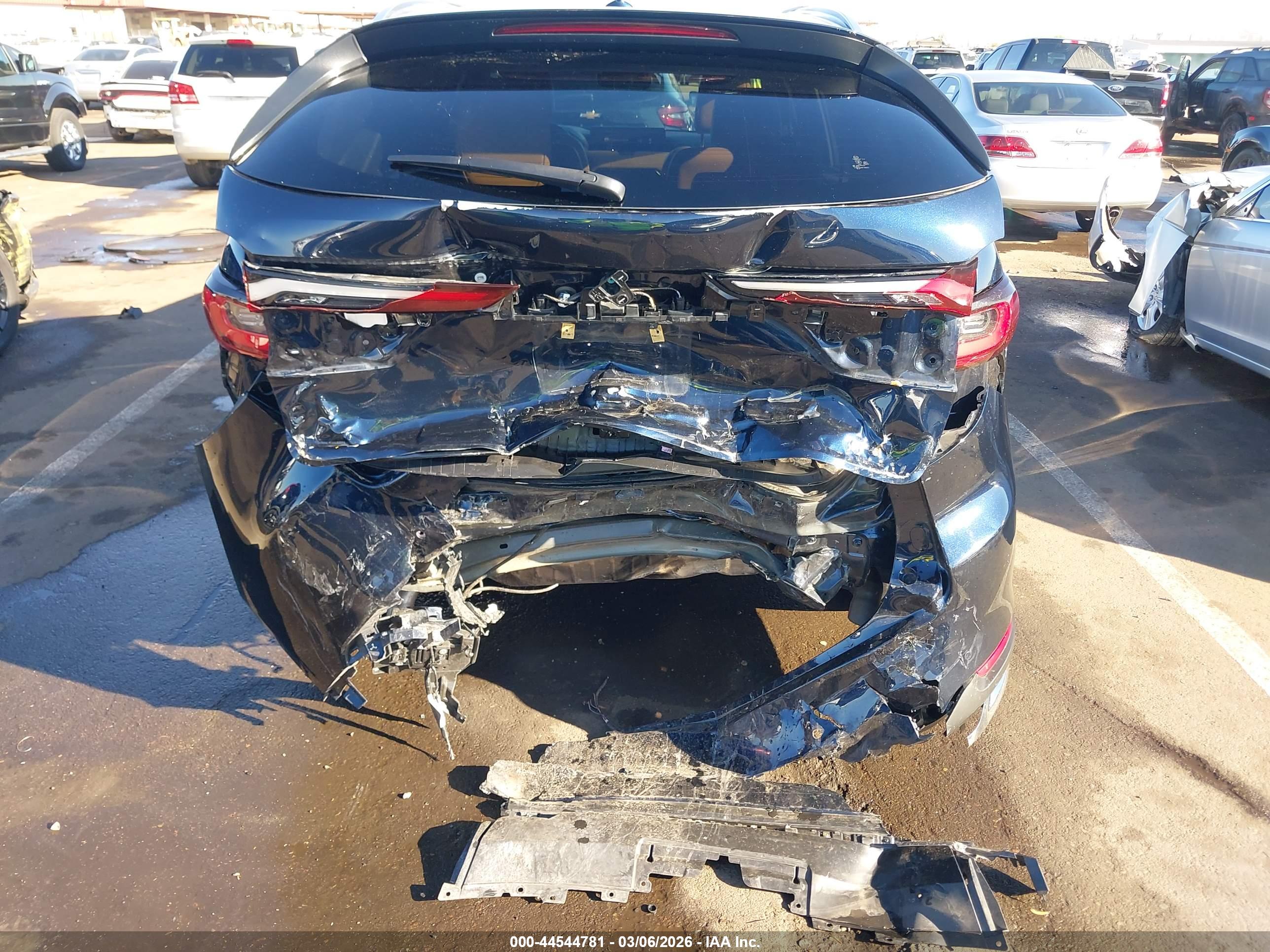 MAZDA CX-90 image 6