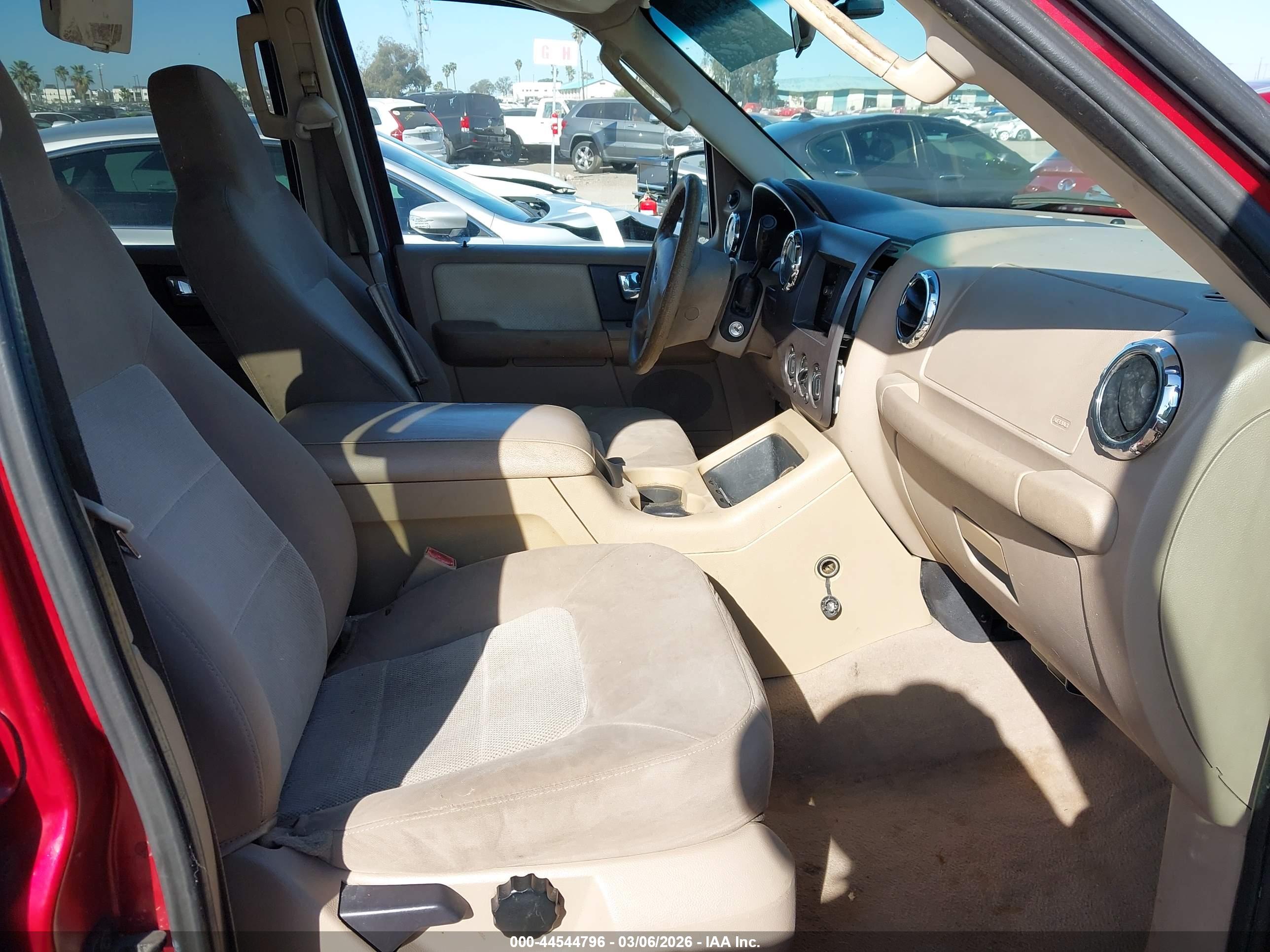 FORD EXPEDITION image 5