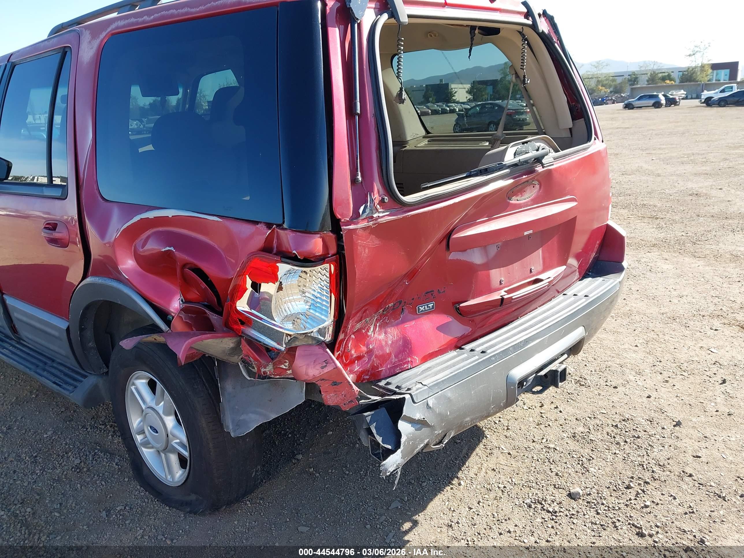 FORD EXPEDITION image 6