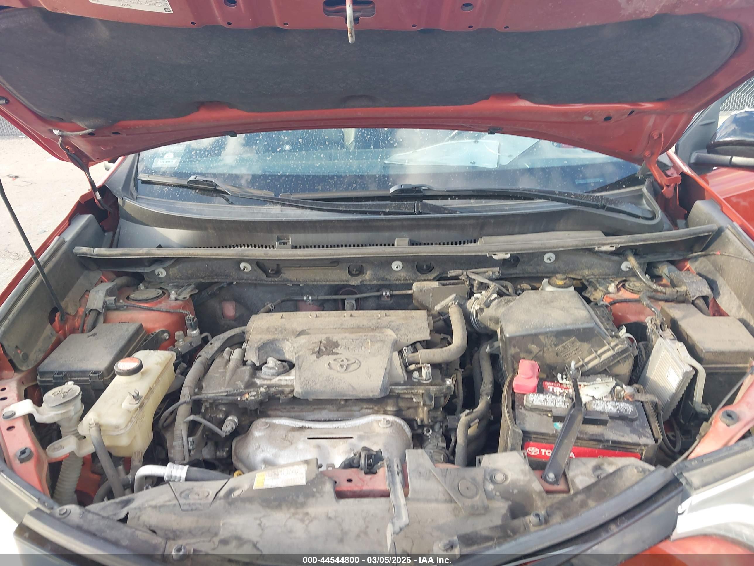 TOYOTA RAV4 image 10