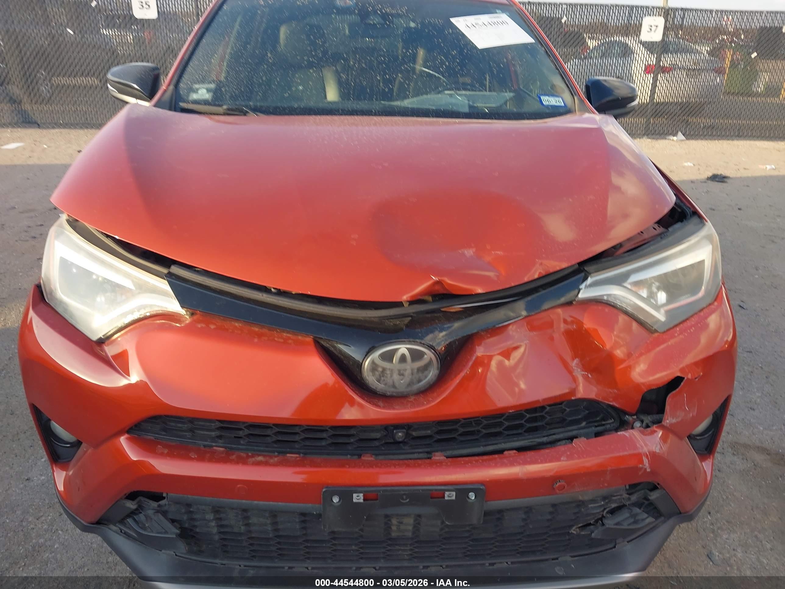 TOYOTA RAV4 image 6