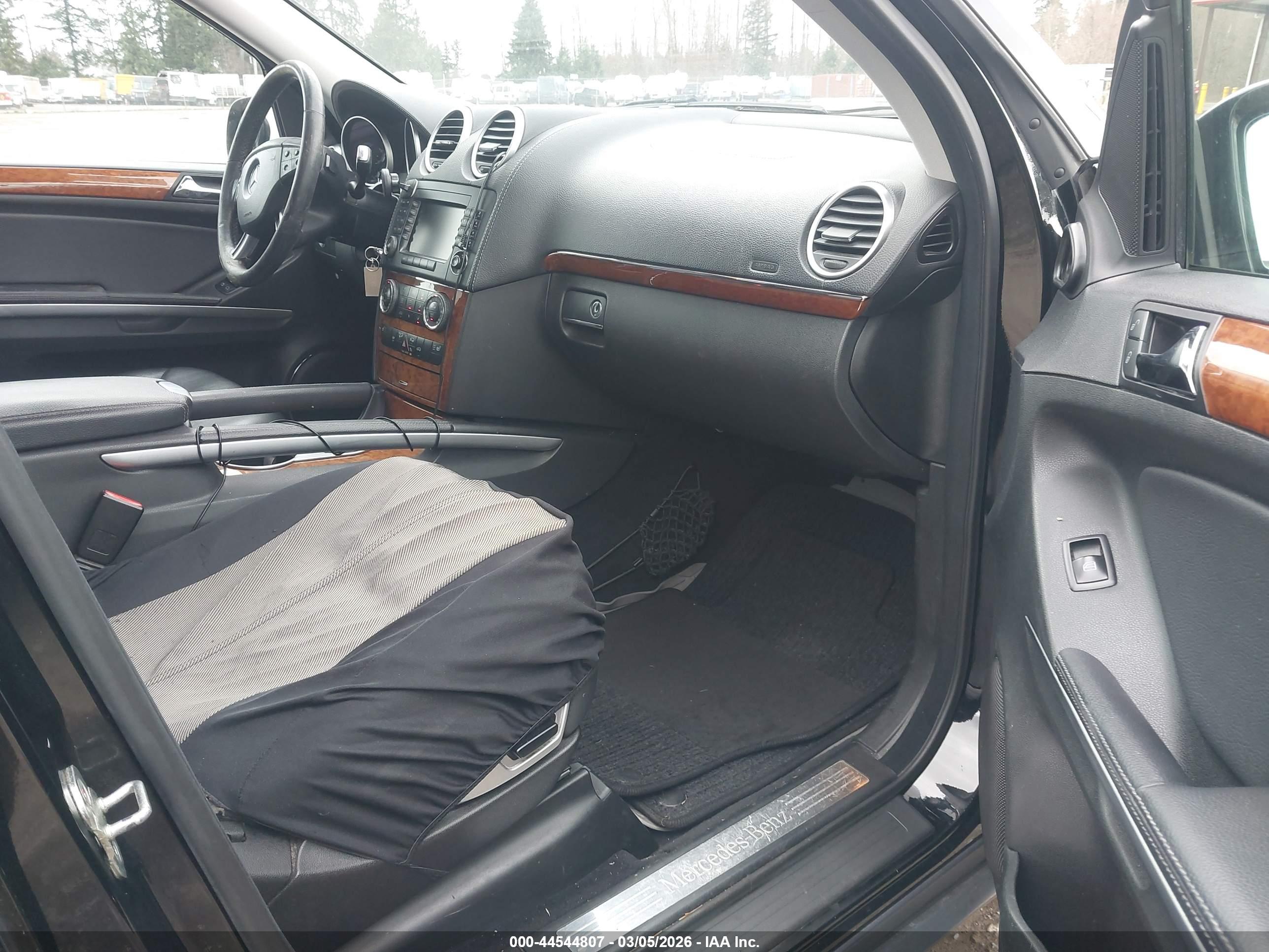 MERCEDES-BENZ GL image 5