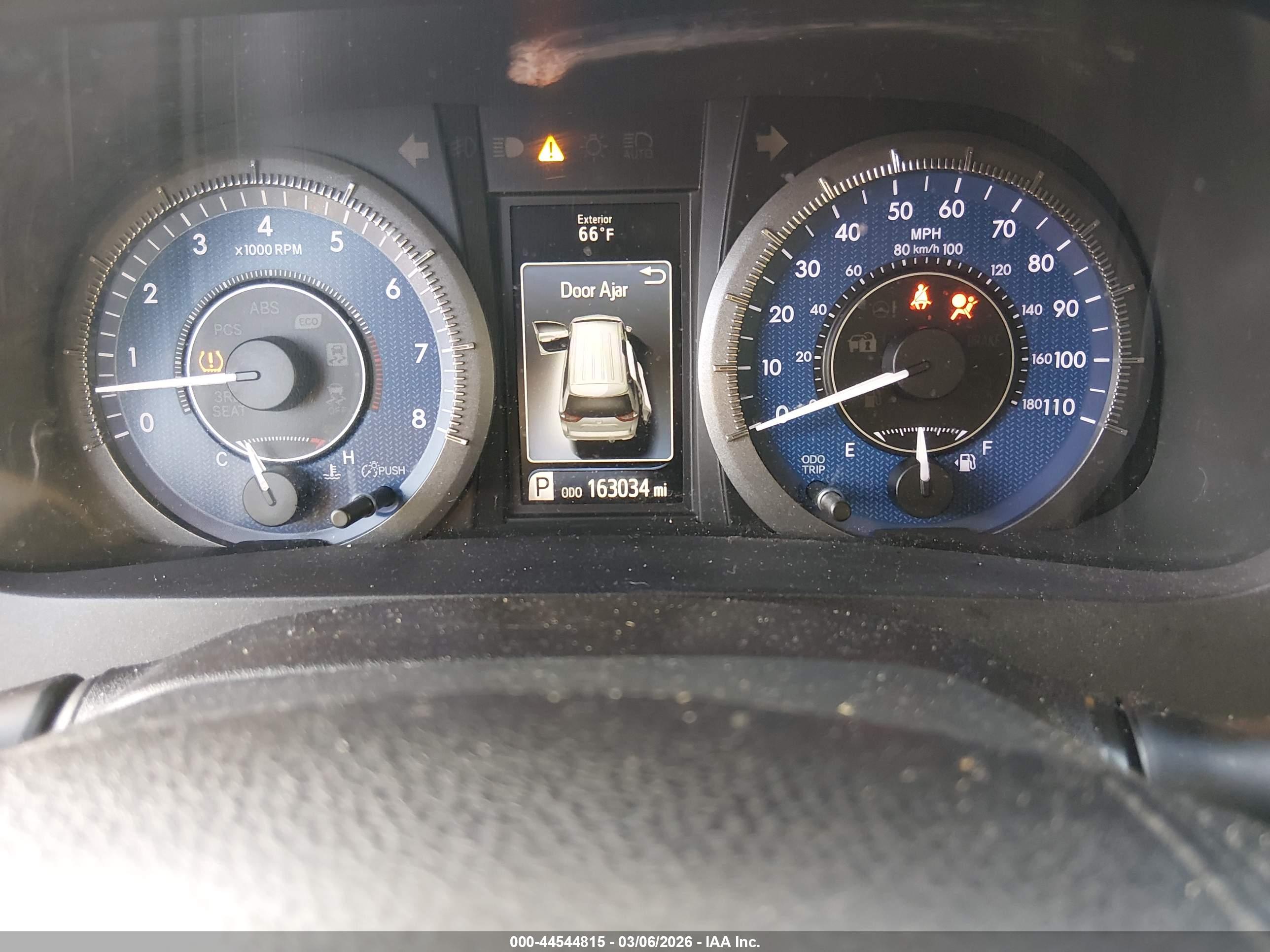 TOYOTA SIENNA image 7
