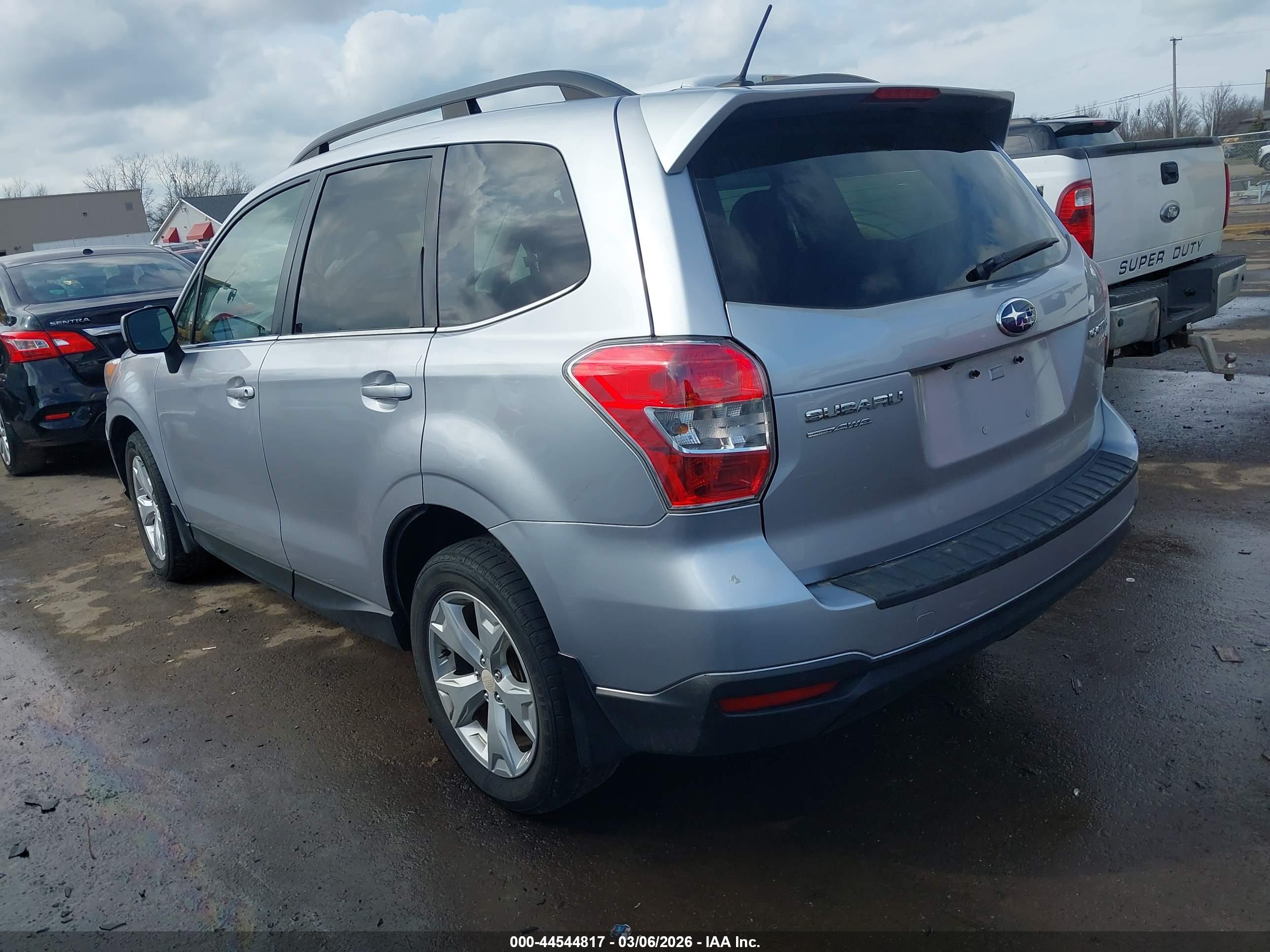SUBARU FORESTER image 3
